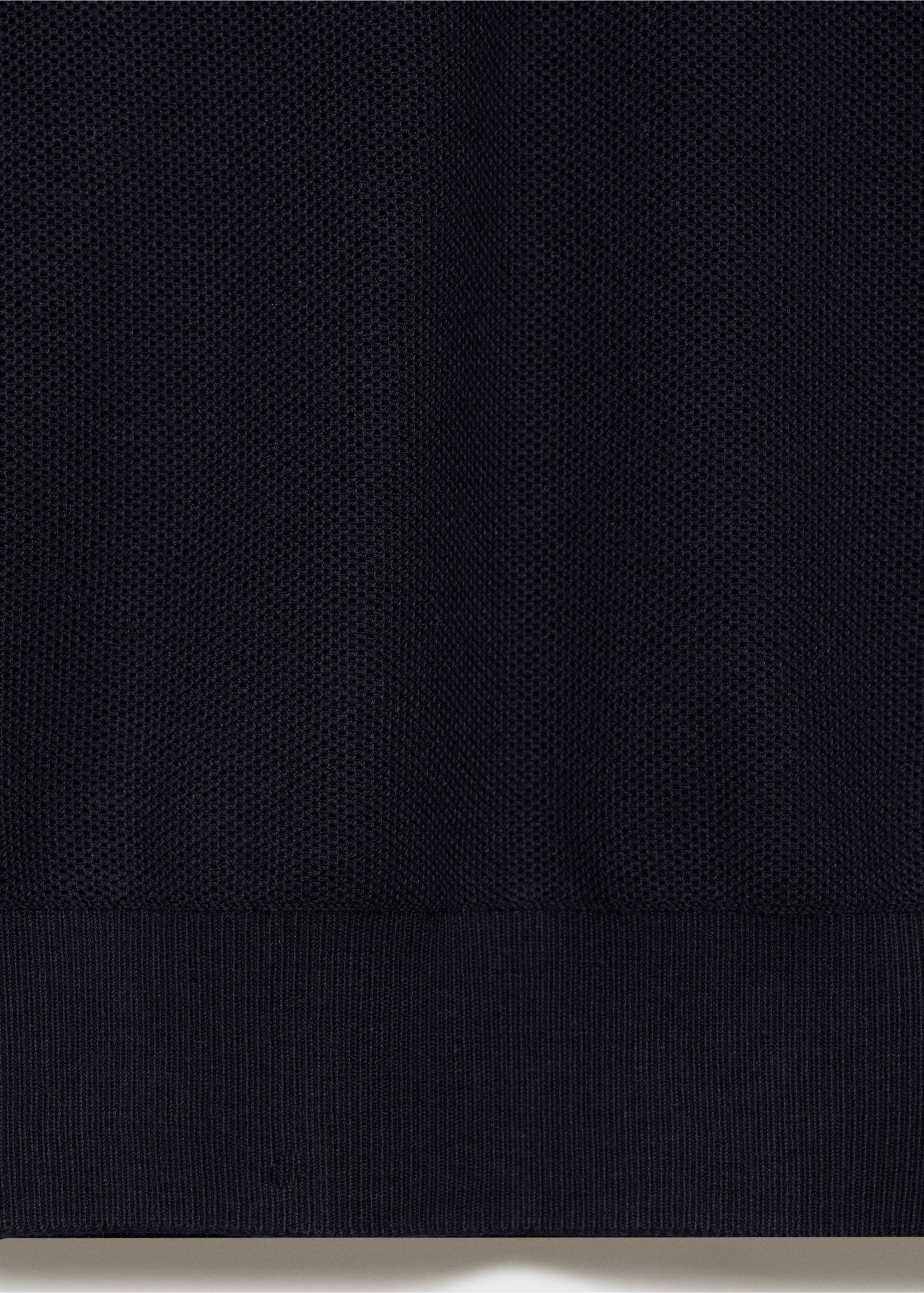 Stickad tenniströja i bomull  med mikrostruktur - Detaljer om artikeln 0, Navy blå. Ref: 87010601-00.