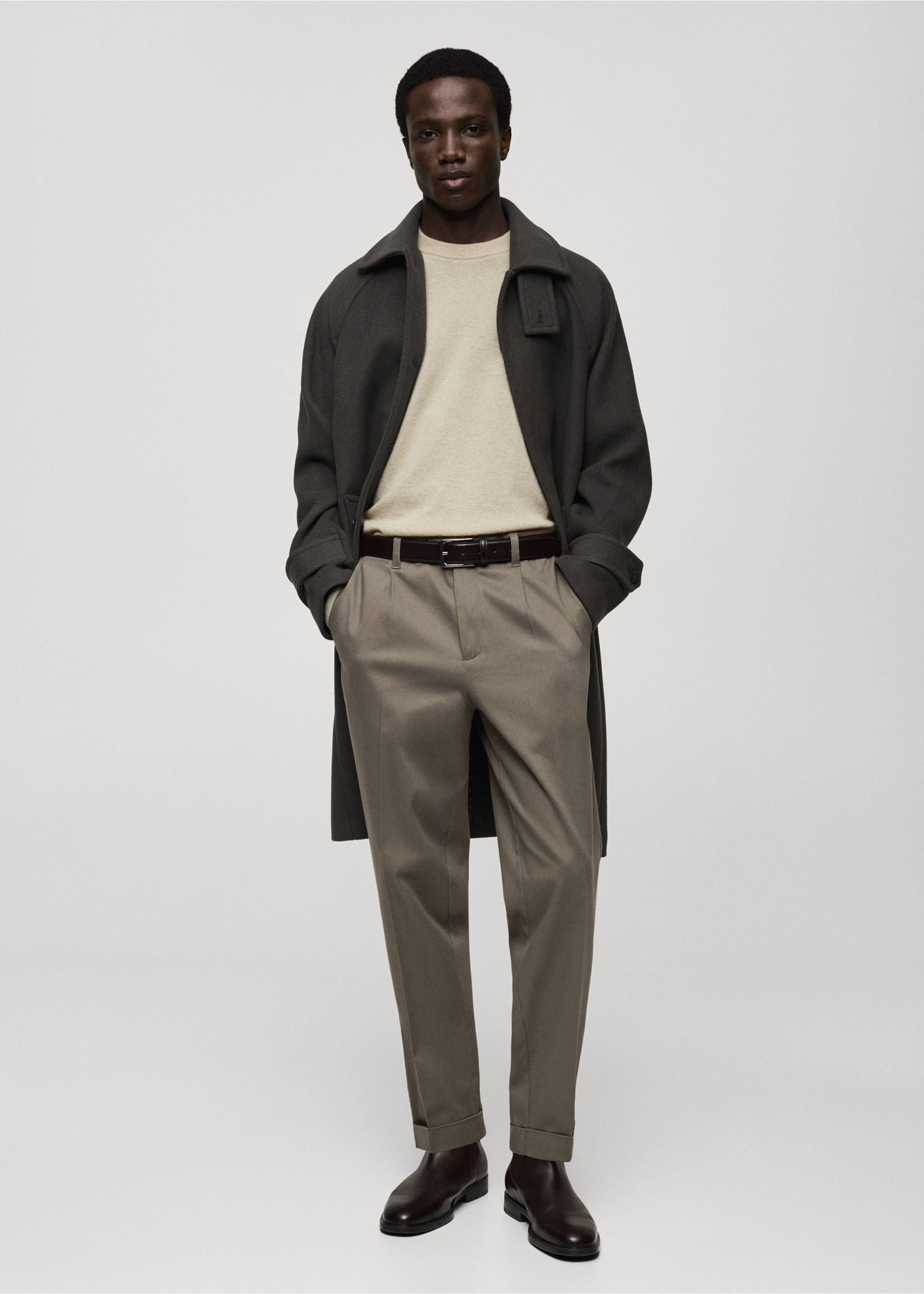 100% cashmere regular-fit sweater - General plane, Pastel Green. Ref: 87010602-00.