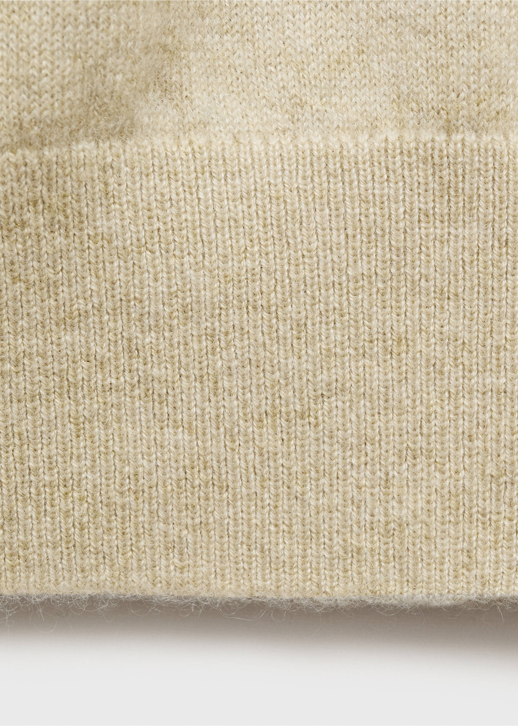 100% cashmere regular-fit sweater - Details of the article 0, Pastel Green. Ref: 87010602-00.
