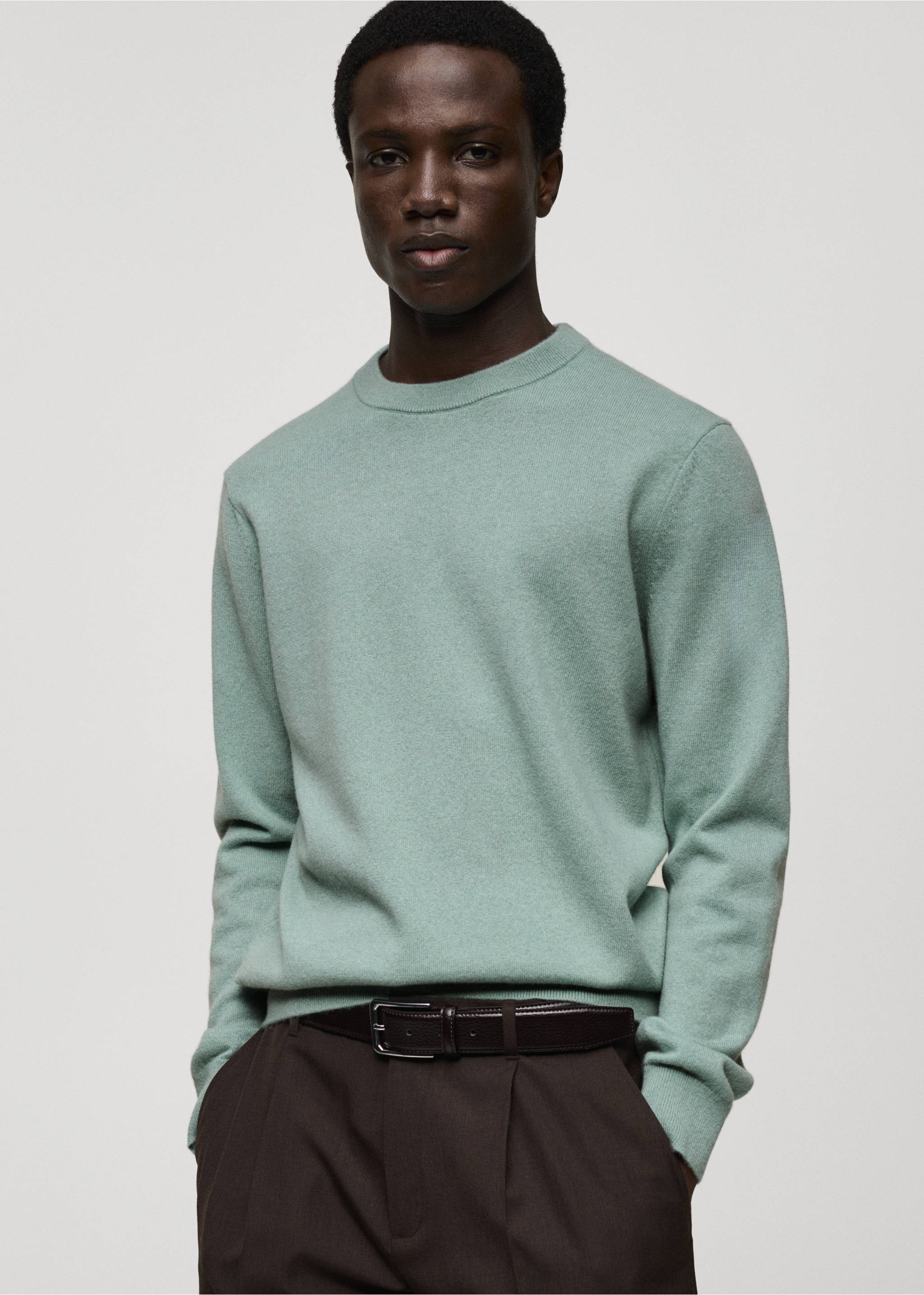 100% cashmere regular-fit sweater - Medium plane, Aqua Green. Ref: 87010602-00.