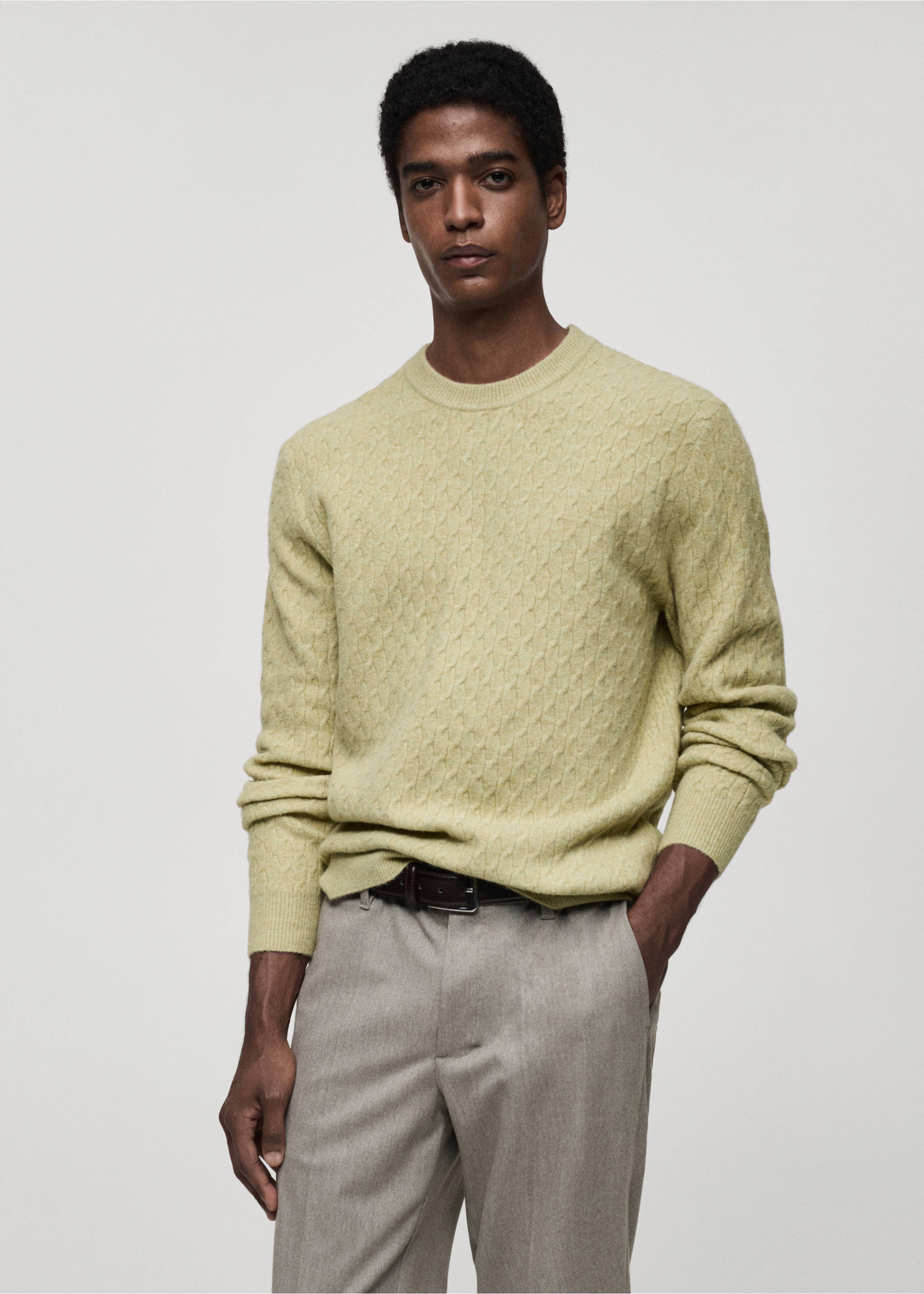 Braided knitted sweater - Medium plane, Pastel Green. Ref: 87010608-00.