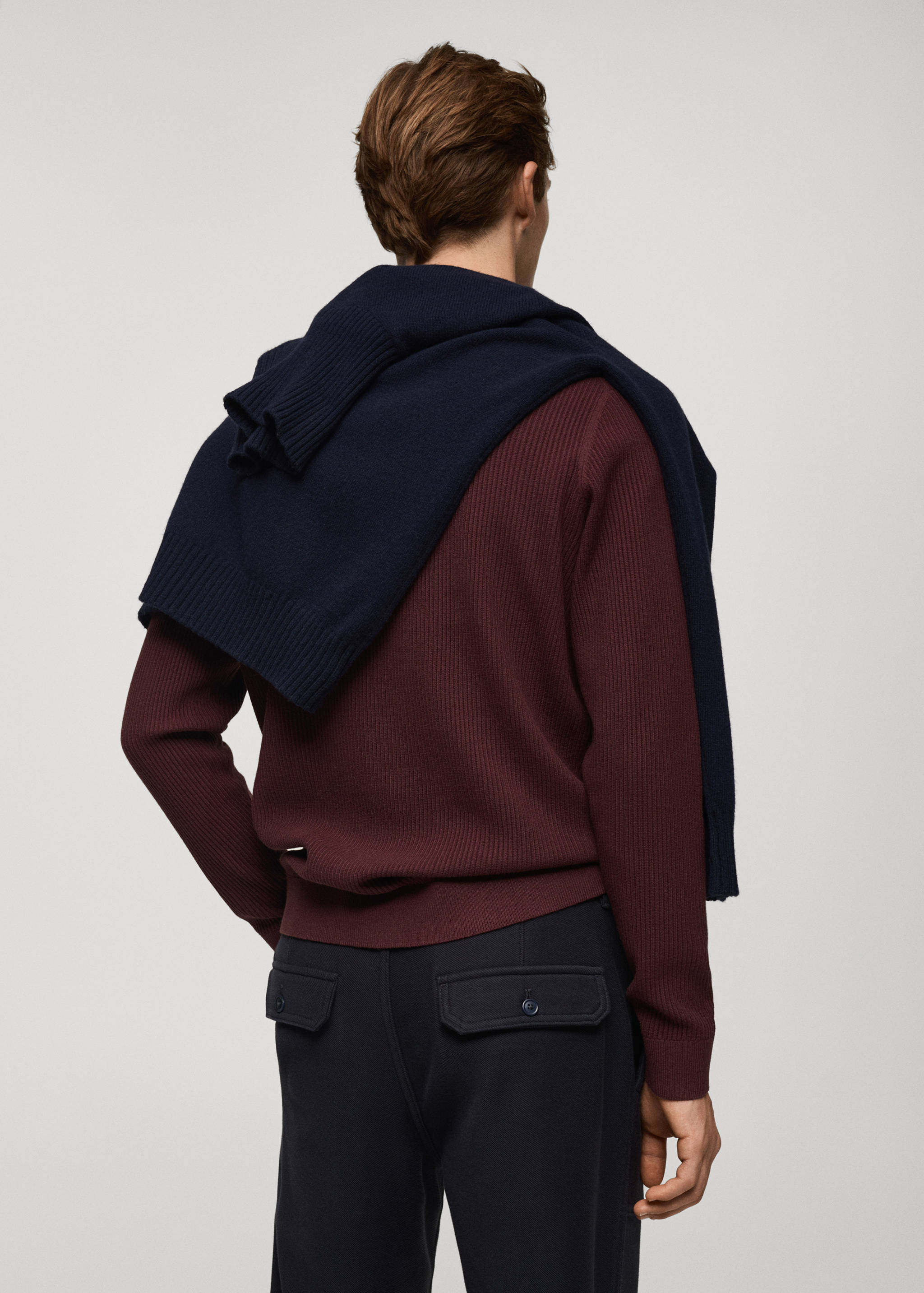 Βαμβακερό πουλόβερ με λεπτή πλέξη ριμπ - Πίσω όψη προϊόντος