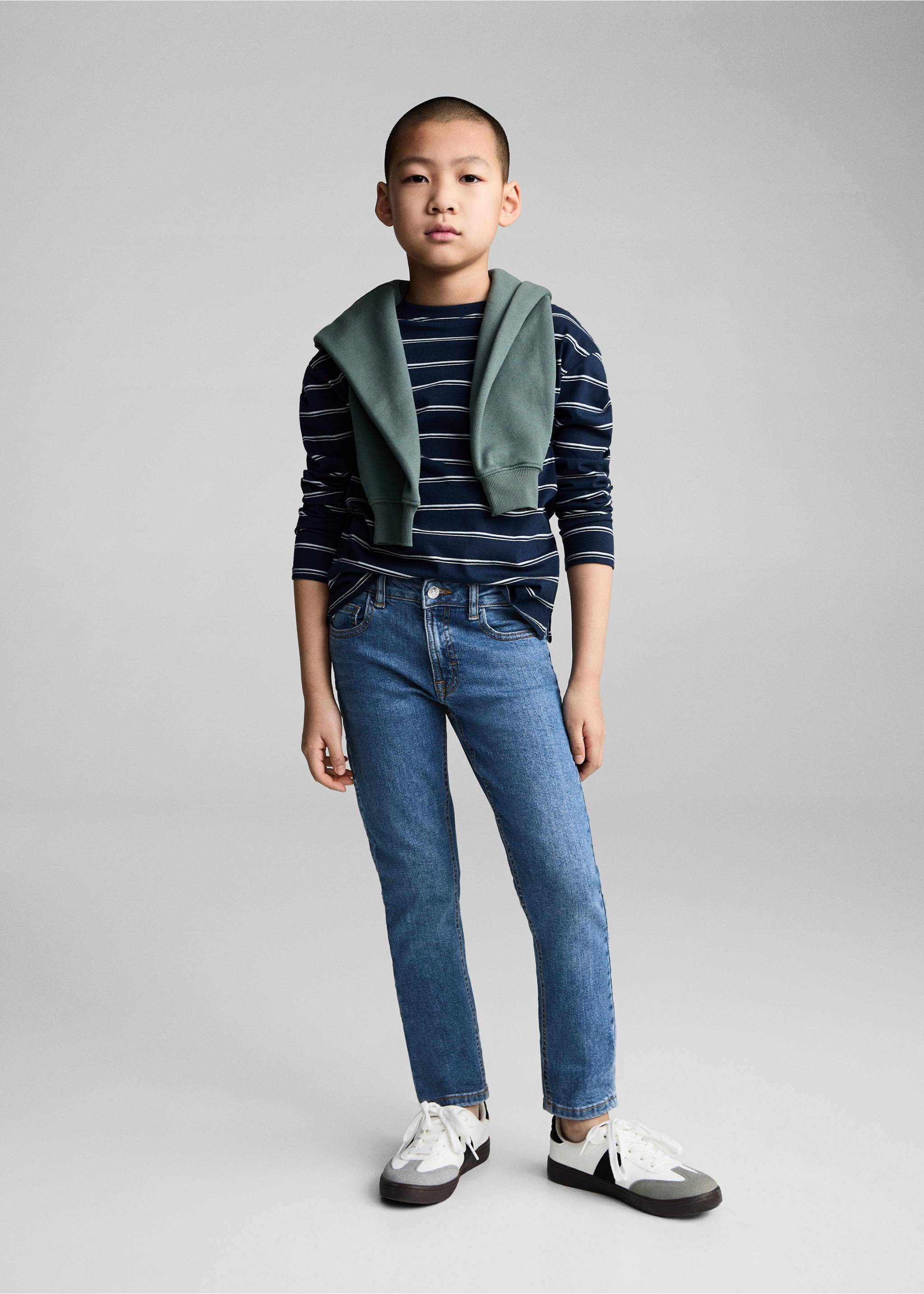Jeans slim fit - Plano general, Azul medio. Ref: 87010624-00.