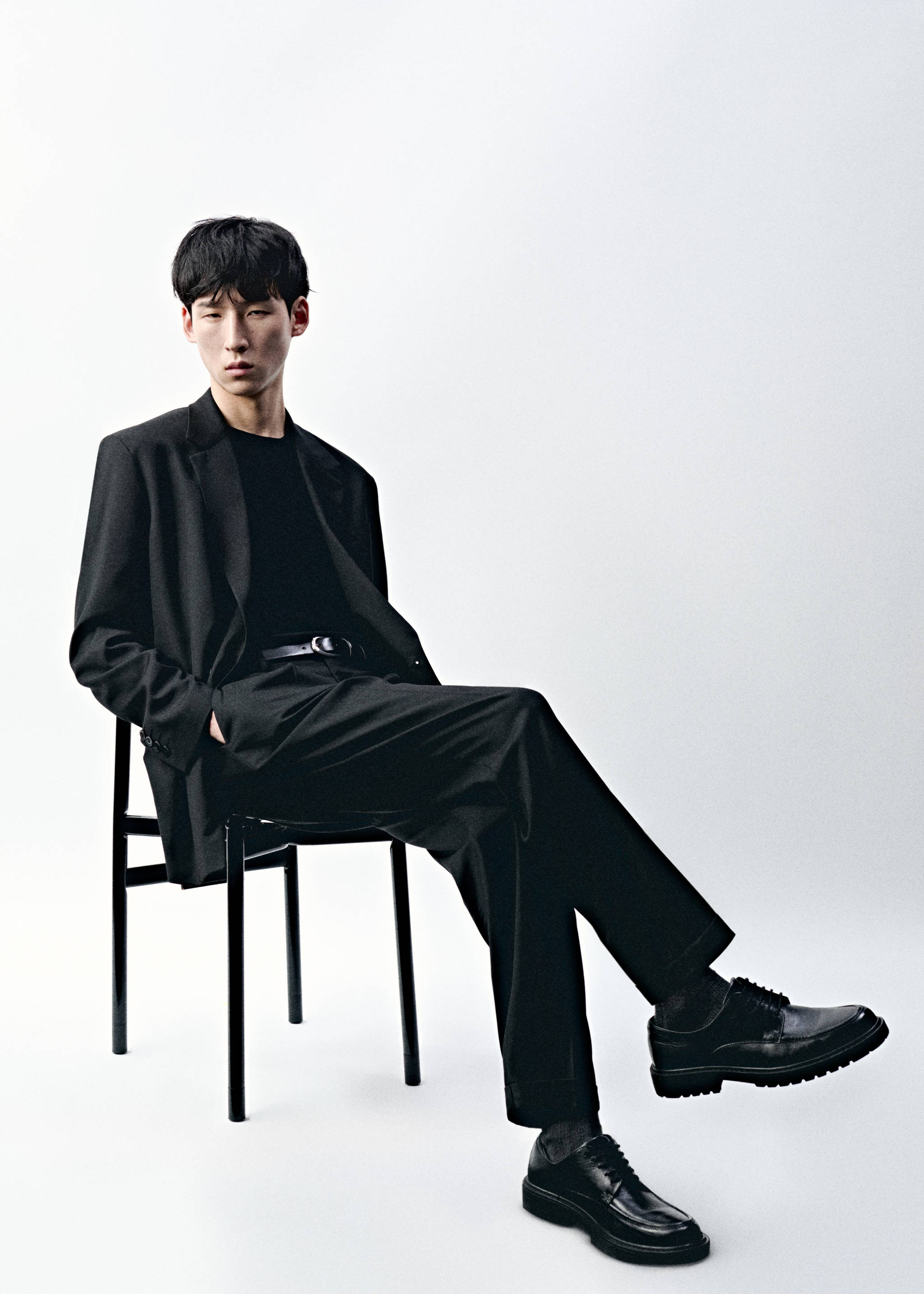 Boston regular-fit suit trousers - Details of the article 9