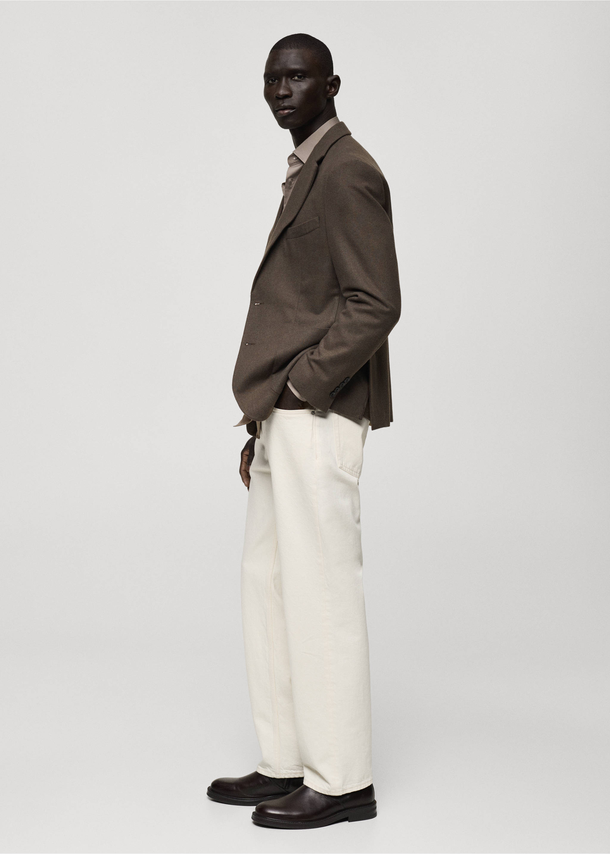 Slim fit wool blend blazer - Details of the article 2, Khaki. Ref: 87010633-00.