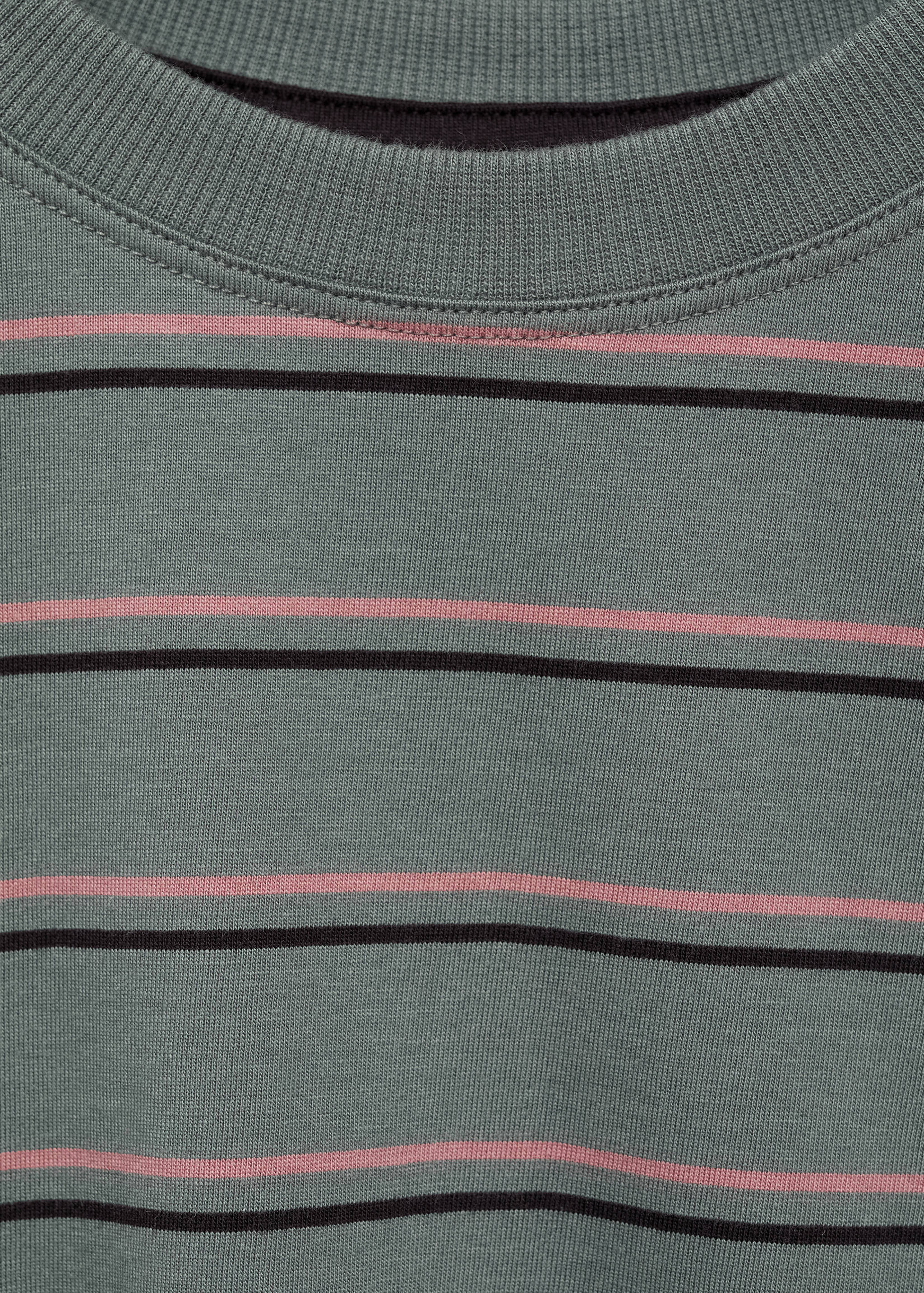 Striped oversized t-shirt - Details of the article 8
