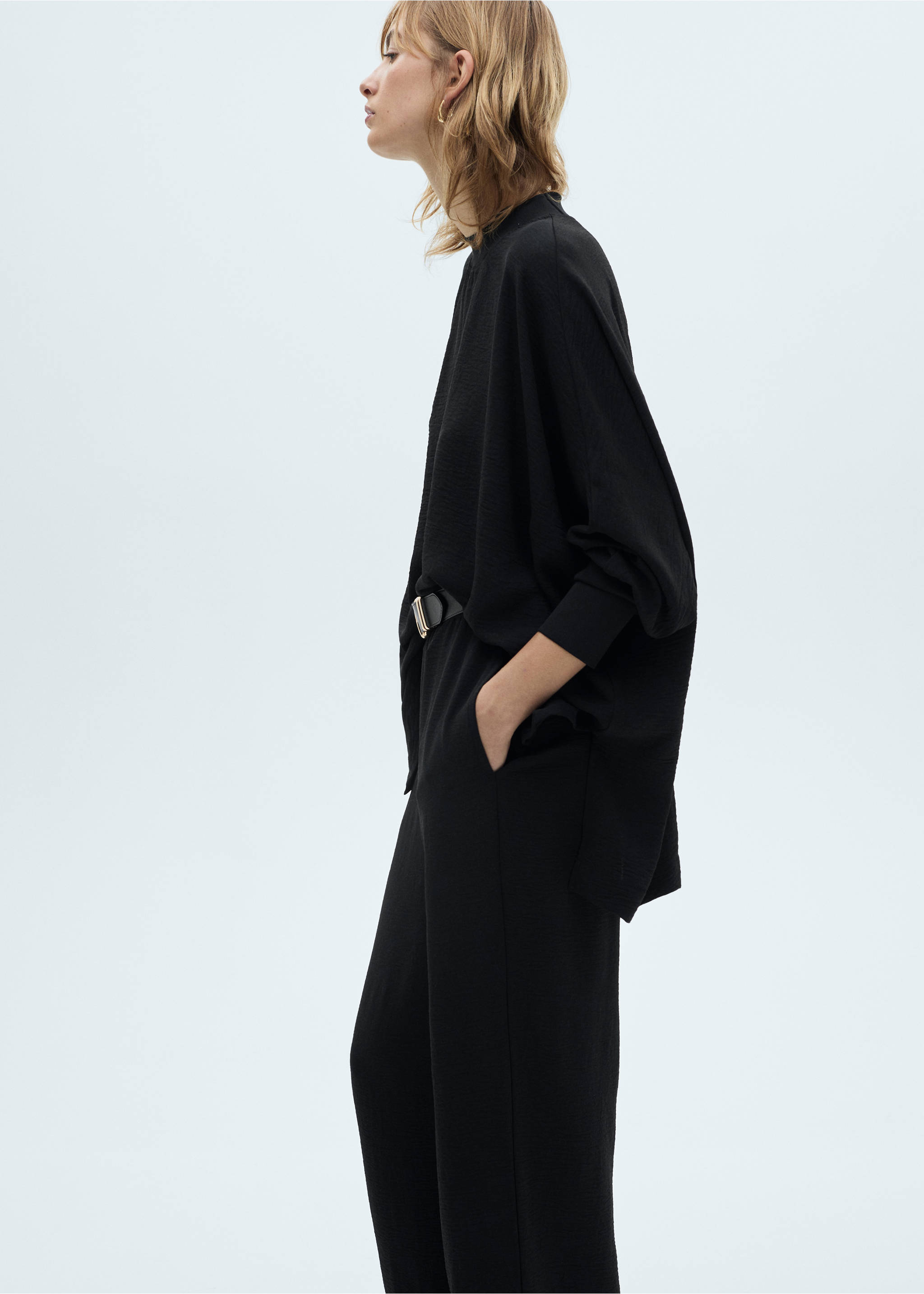Straight knitted trousers - Details of the article 1, Black. Ref: 87011047-00.