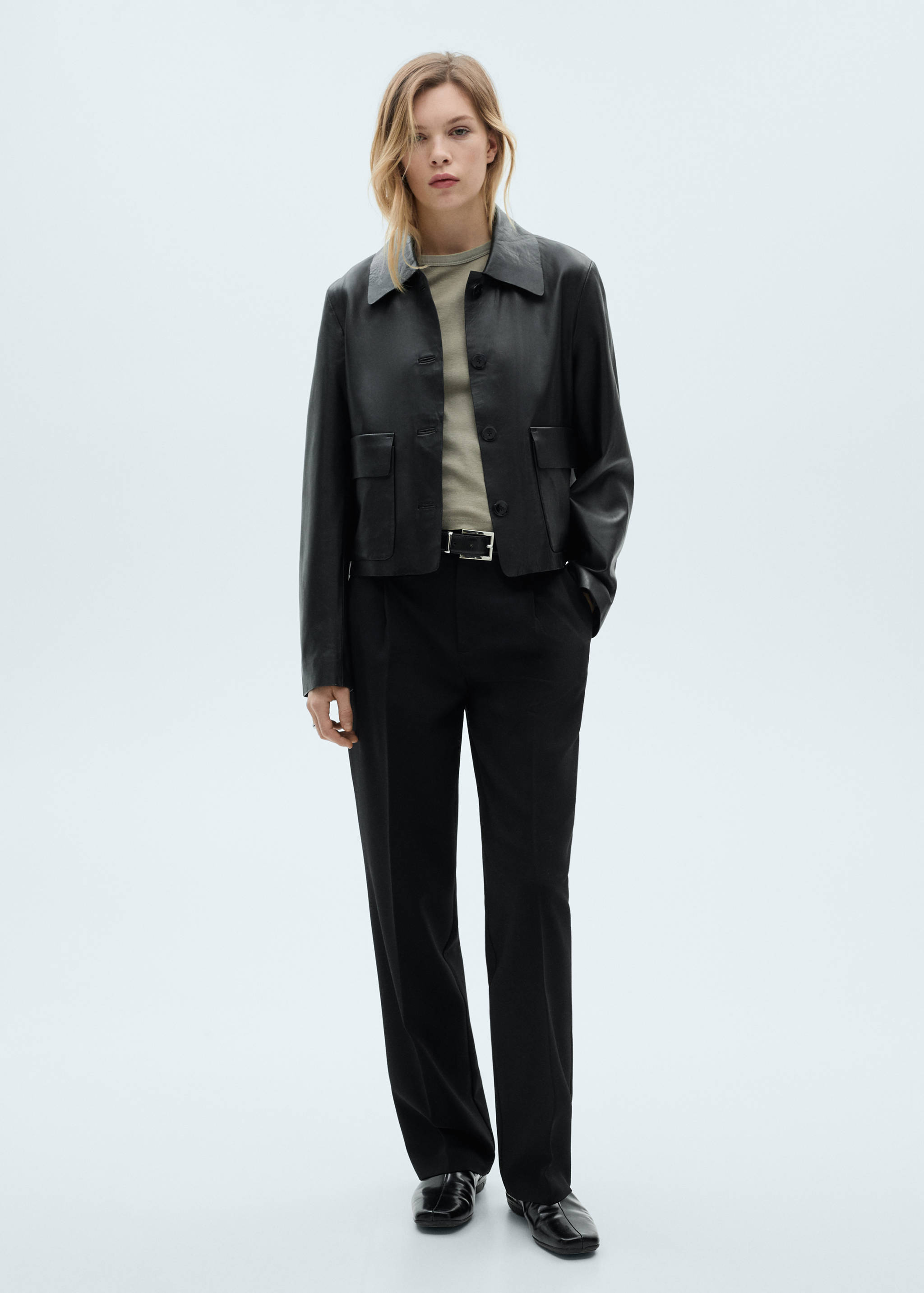 Straight-fit pleated trousers - General plane