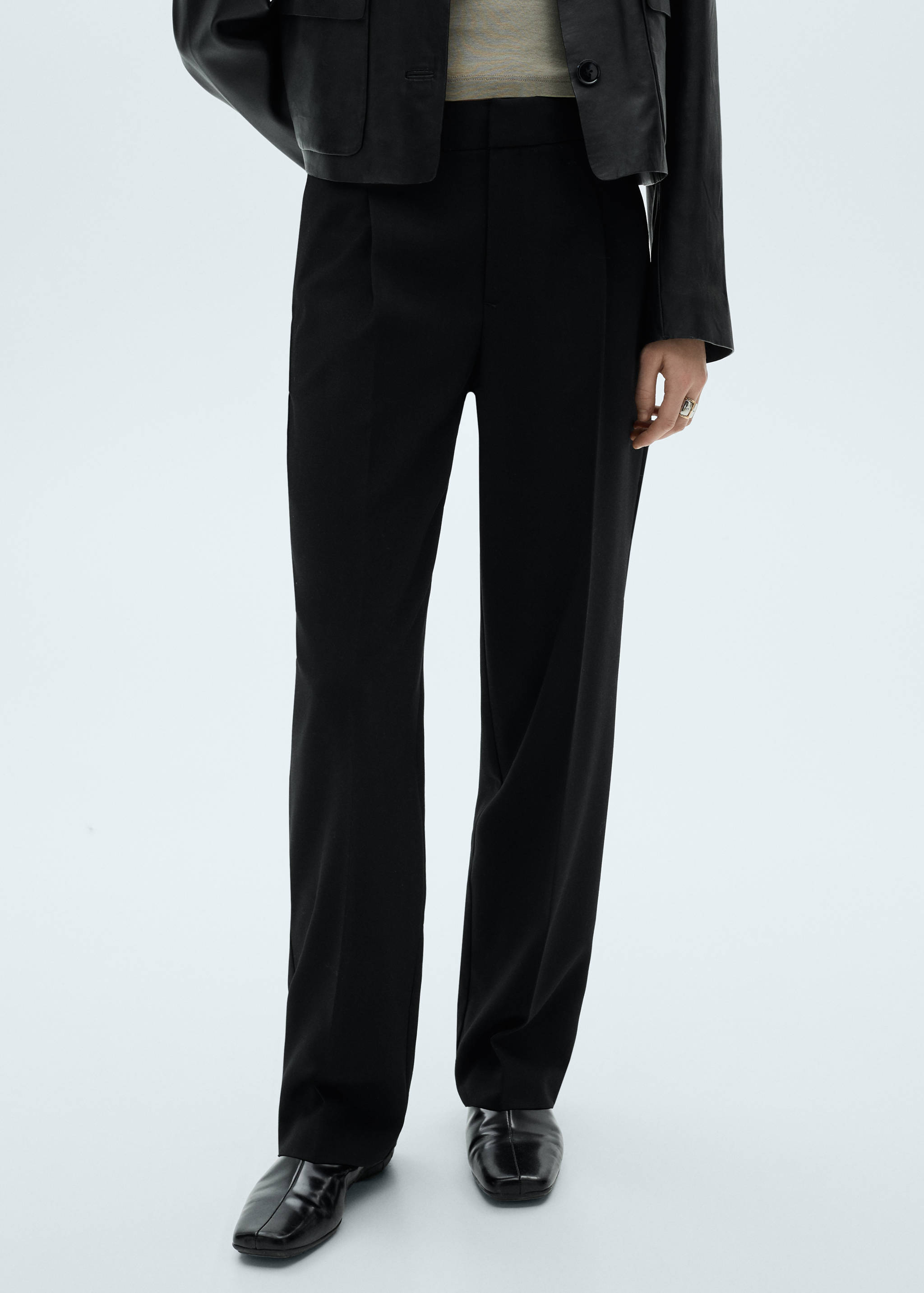 Straight-fit pleated trousers - Medium plane