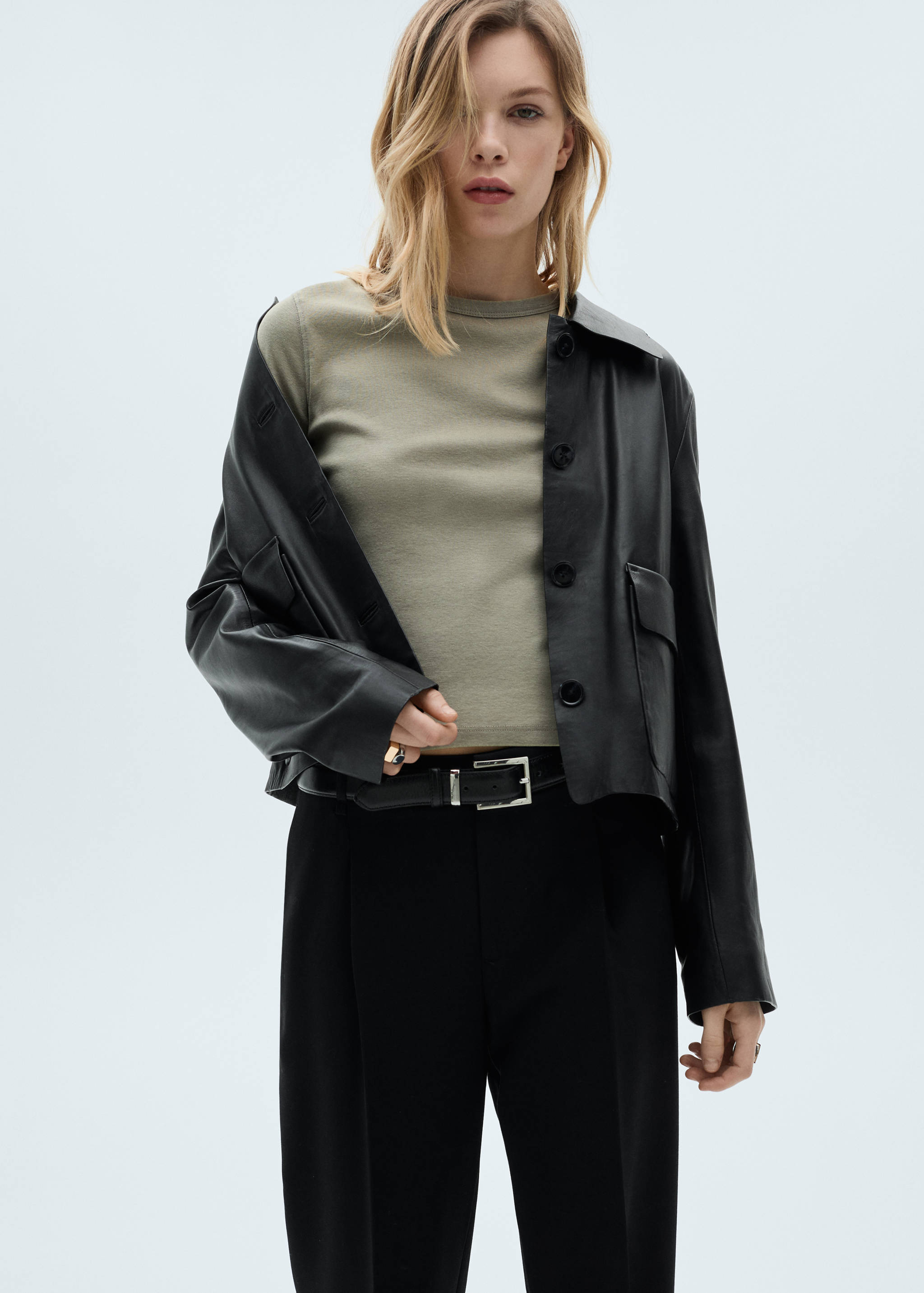 Straight-fit pleated trousers - Details of the article 1