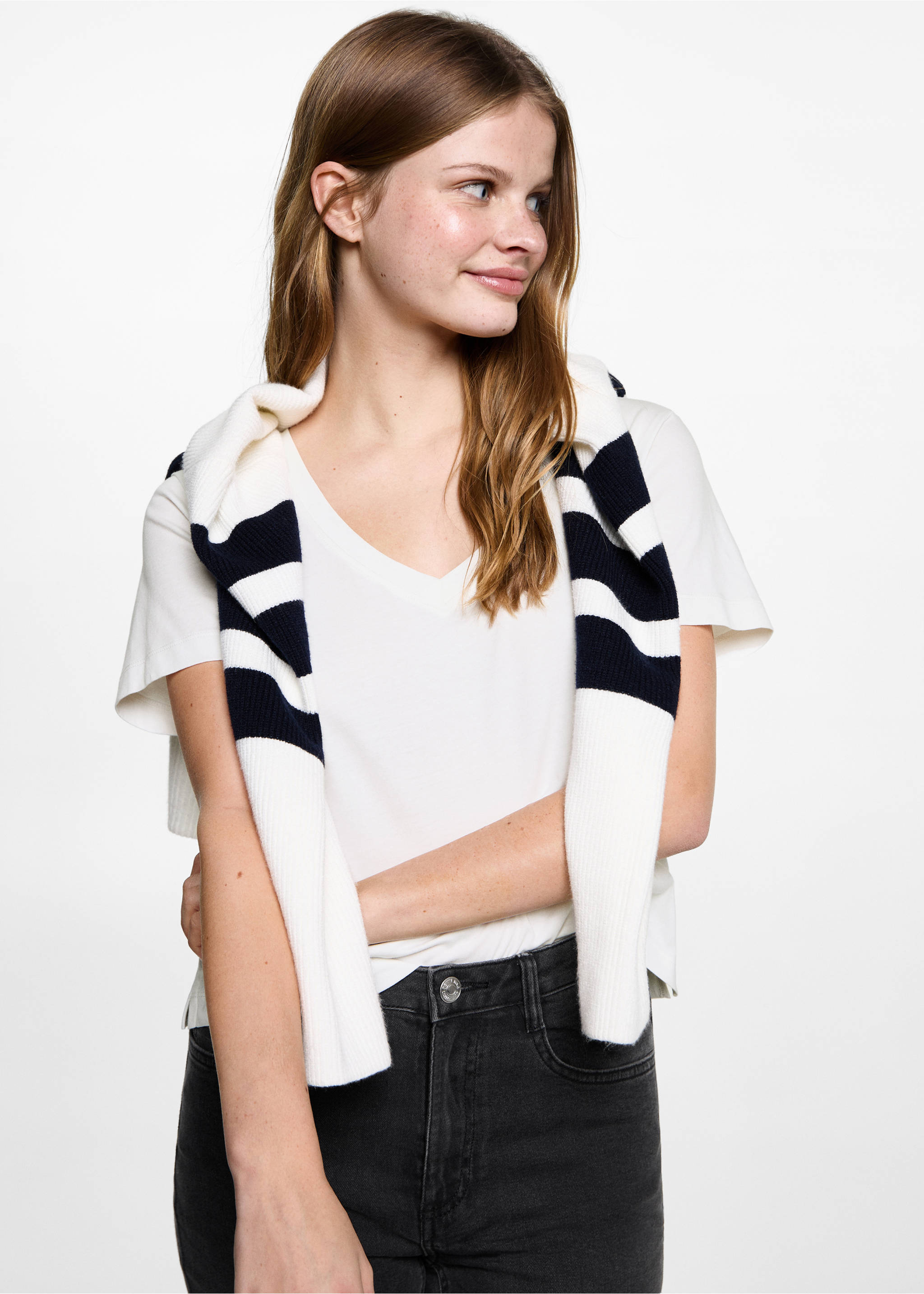 V-neck T-shirt - Medium plane, Off White. Ref: 87011518-00.