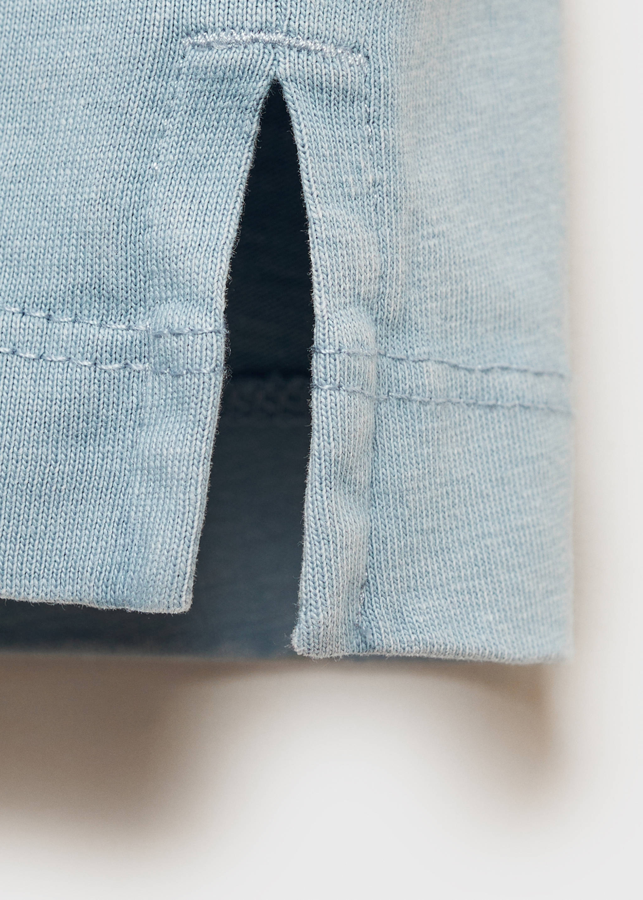 V-neck T-shirt - Details of the article 0