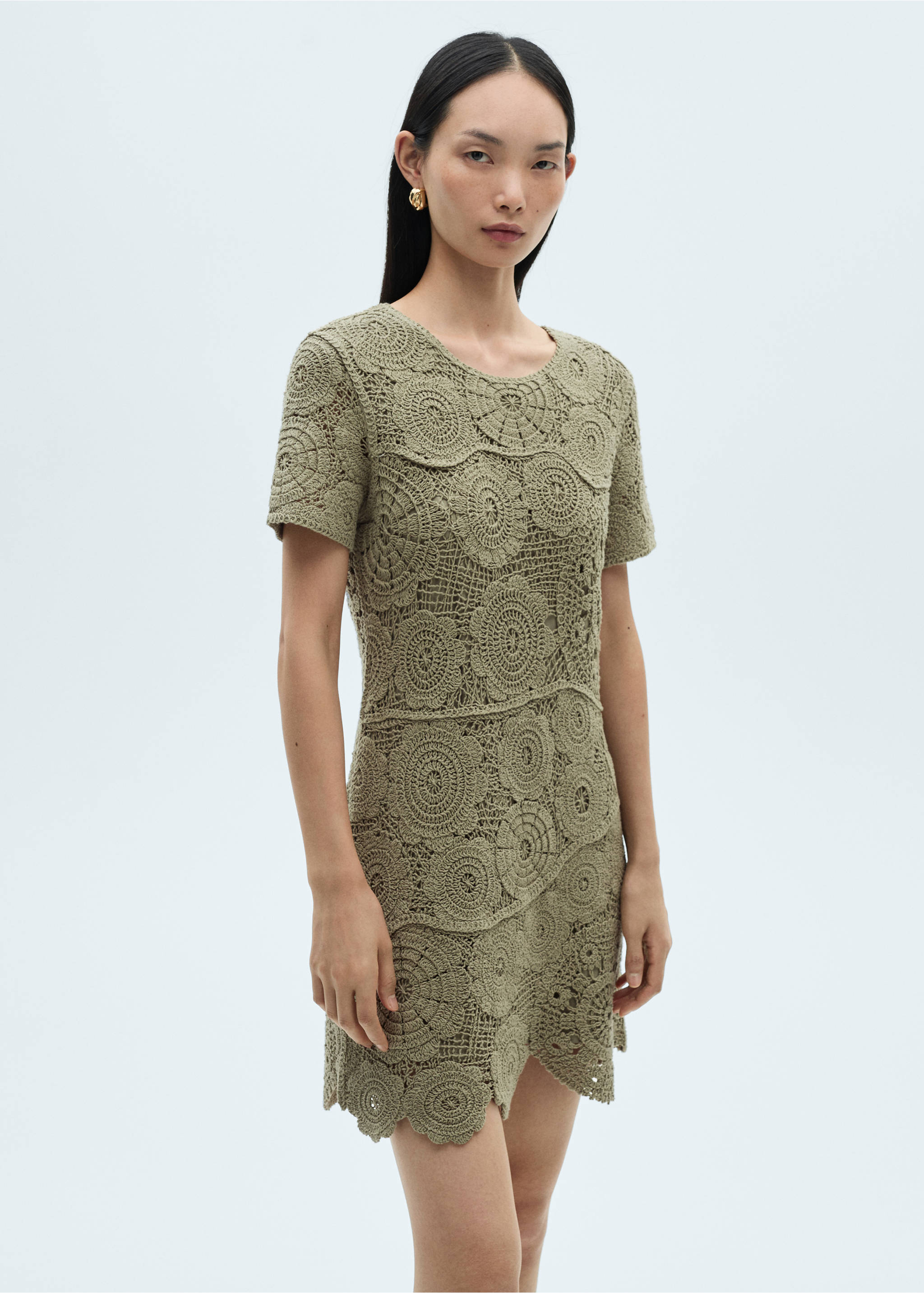 Crochet knitted dress - Medium plane, Khaki. Ref: 87012533-00.