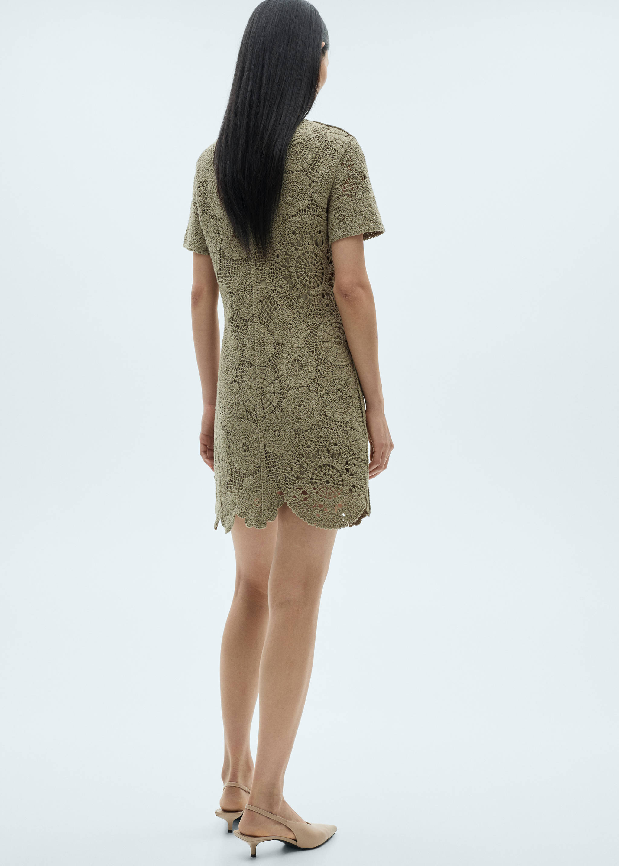 Crochet knitted dress - Reverse of the article