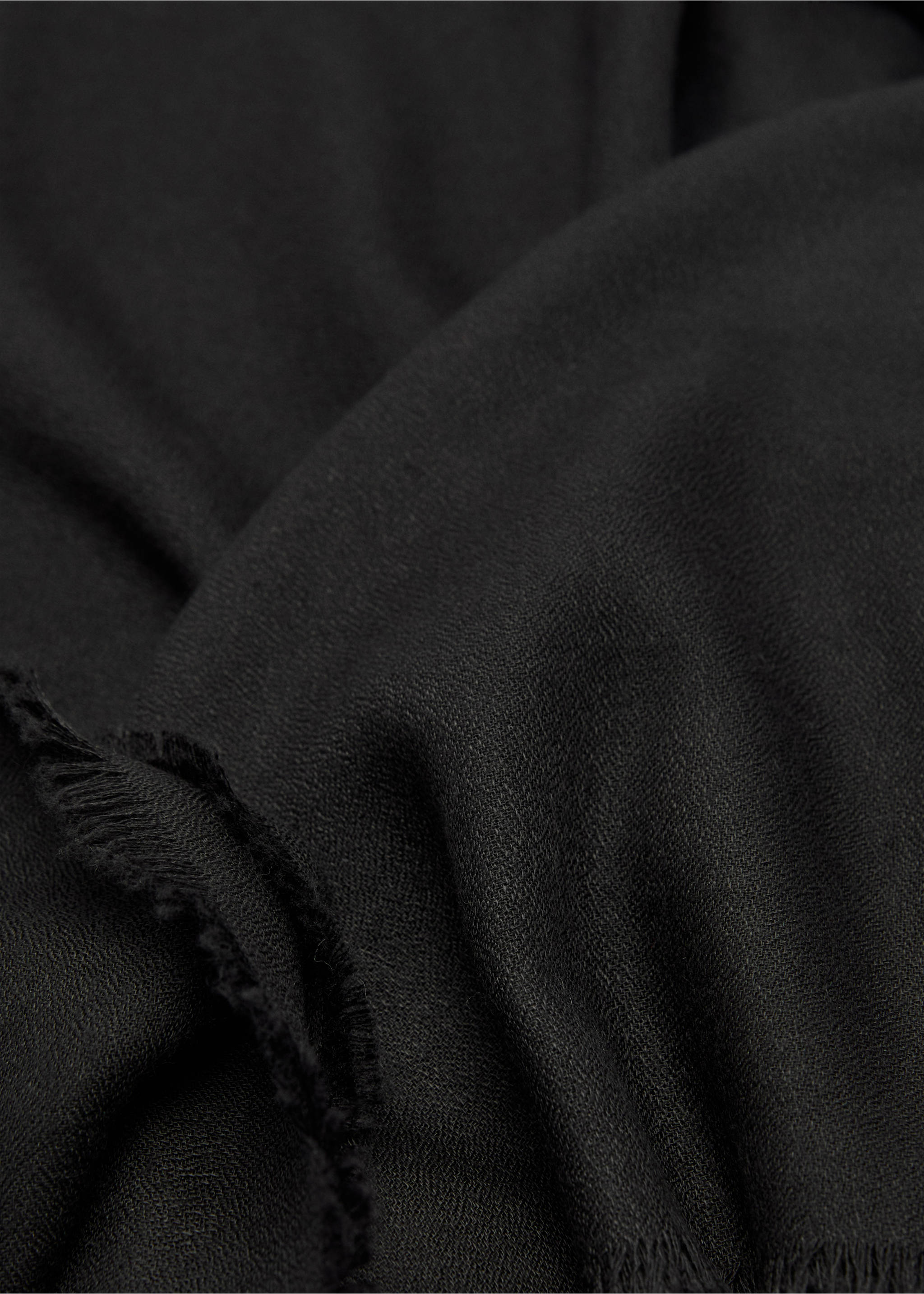 Plain scarf - Medium plane, Black. Ref: 87012537-00.