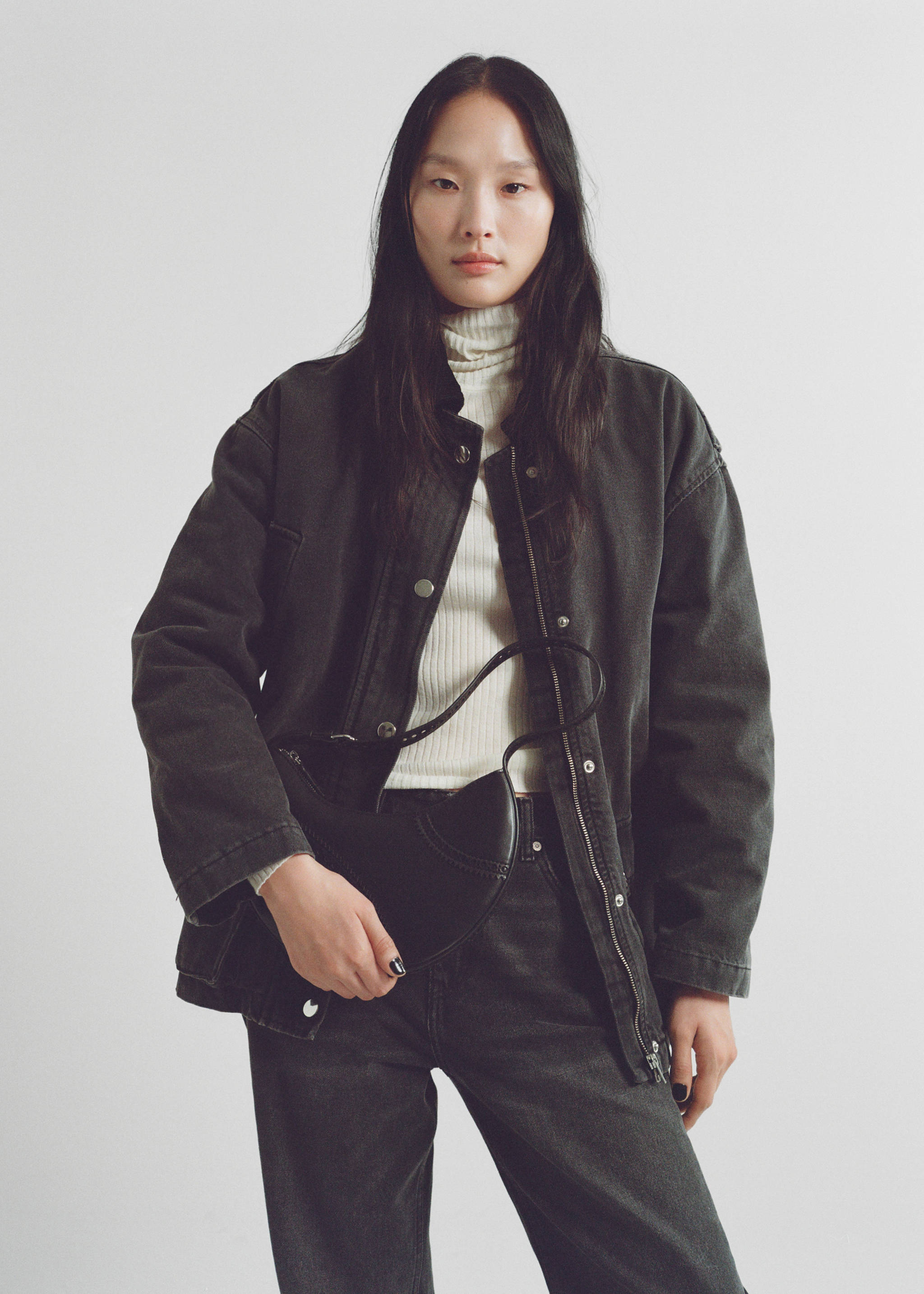 Die-cut shoulder bag - General plane, Black. Ref: 87012539-00.