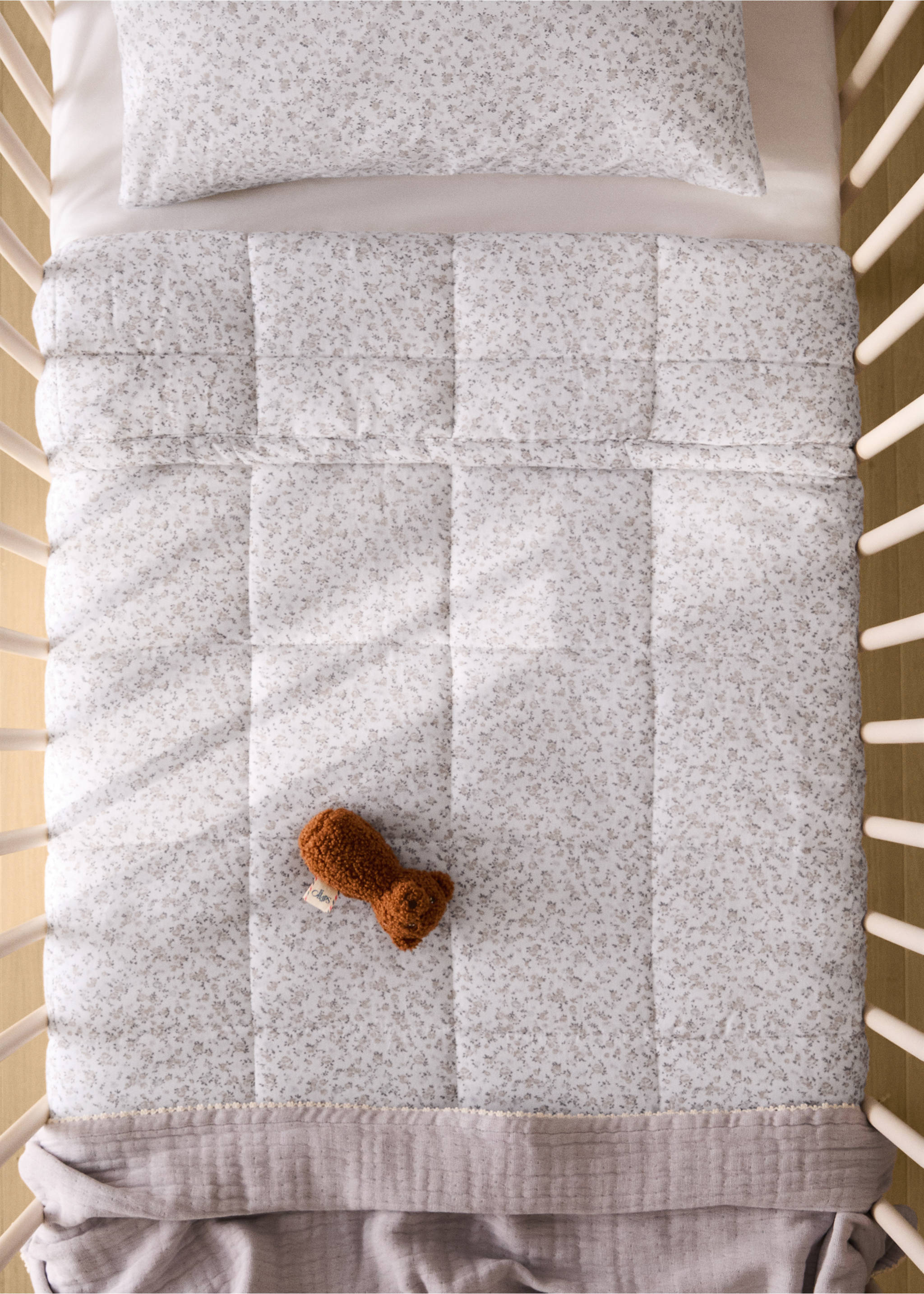 Baumwollbettdecke mit Blumenprint für 90/105 cm Kinderbett - Allgemeine Ansicht, Beige. Ref: 87012549-00.