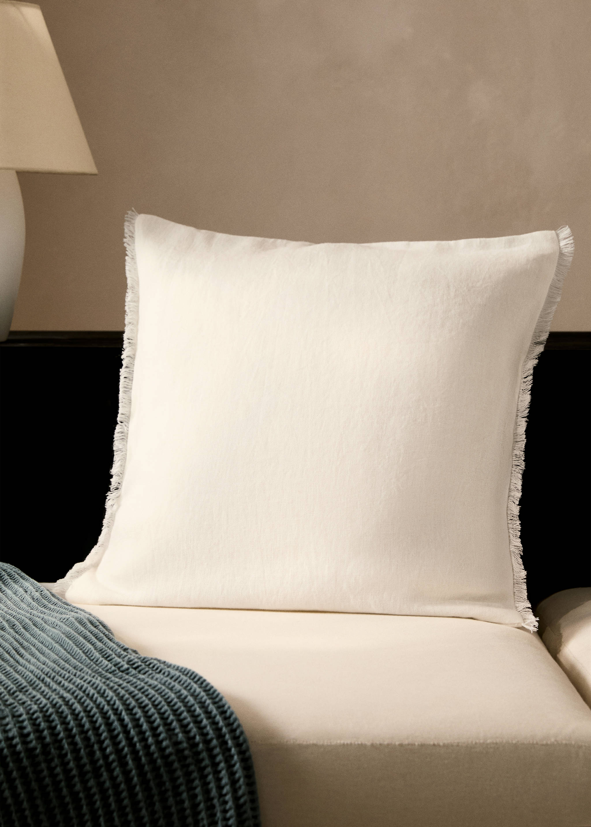 Kissenbezug aus Leinen mit Fransen, 50 x 50 cm - Allgemeine Ansicht