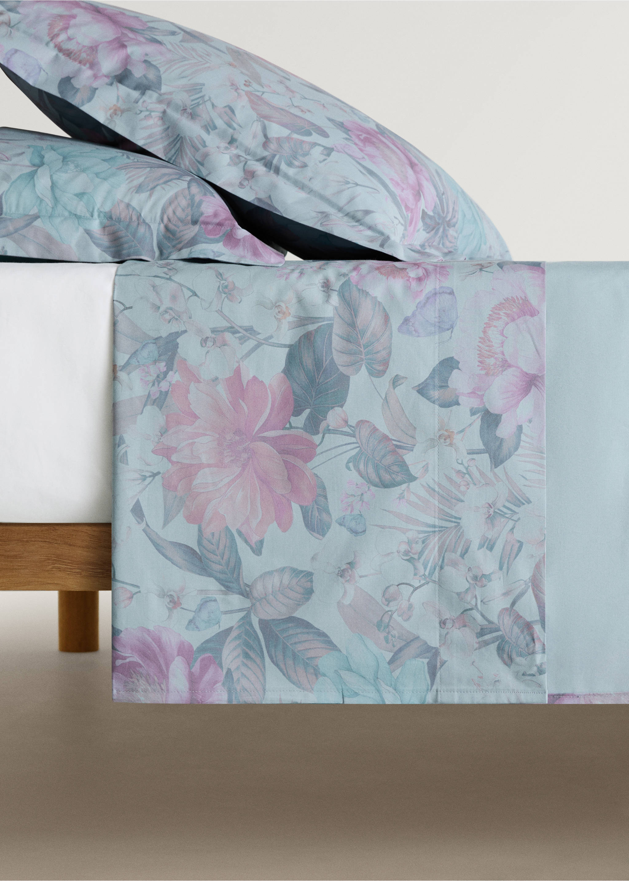 Top sheet in multicolour floral printed percale cotton for a 90 cm bed - Article without model, Aqua Green. Ref: 87012928-00.