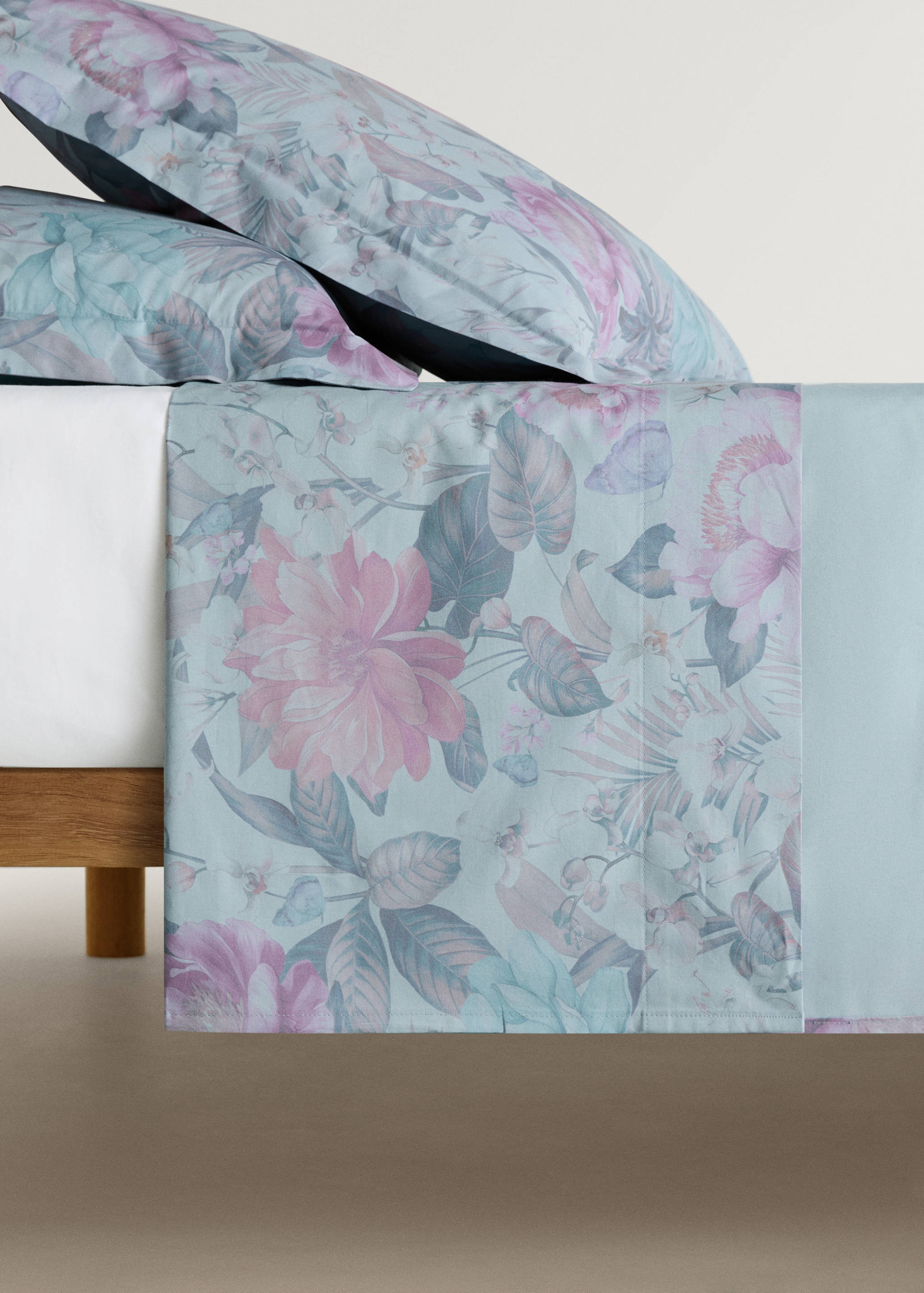 Bettlaken aus Baumwollperkal mit mehrfarbigem Blumenmuster, Bett 180/200 cm - Artikel ohne Model