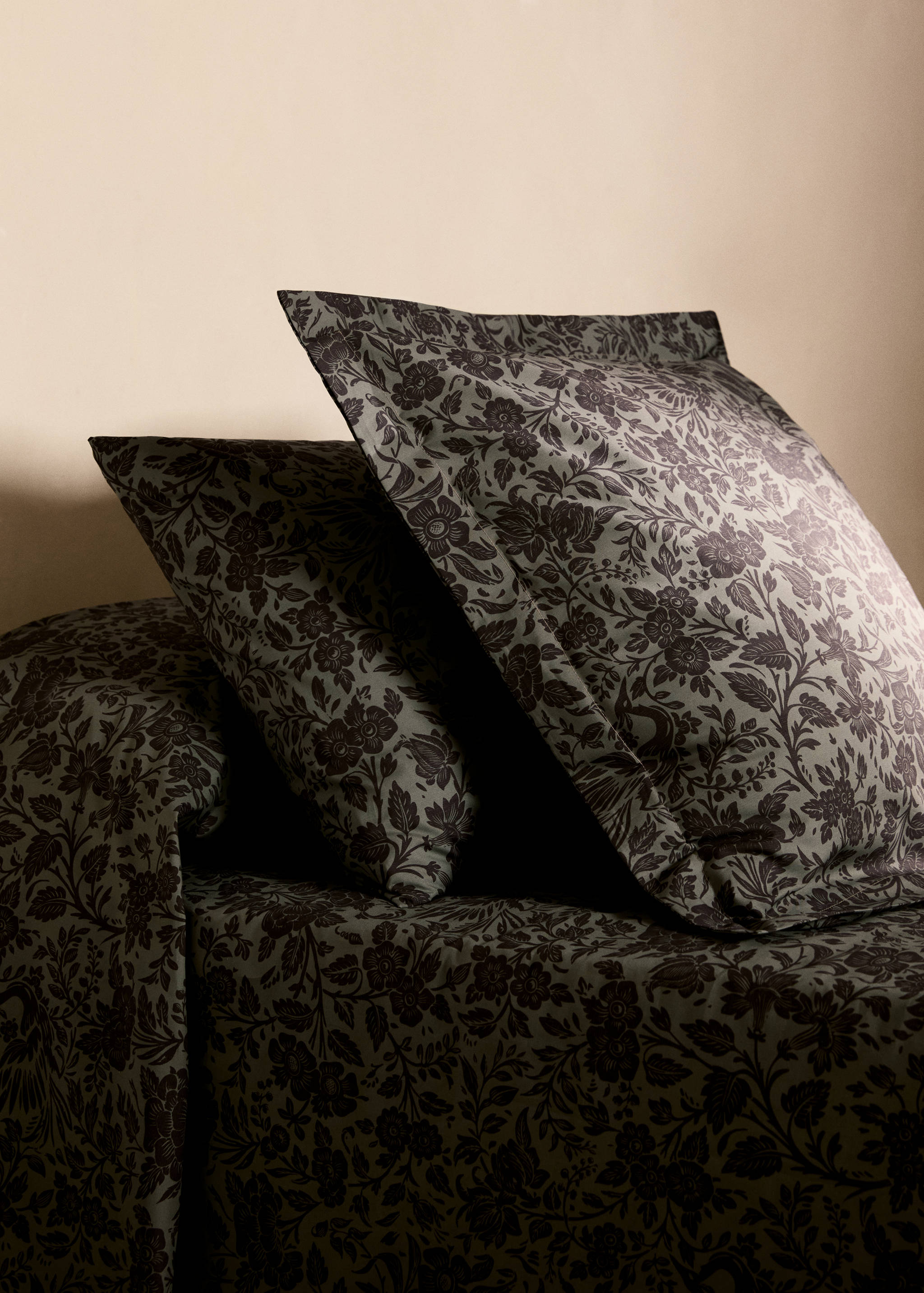 Kissenbezug aus Baumwollperkal mit zweifarbigem Blumenmuster 45x110 cm - Allgemeine Ansicht