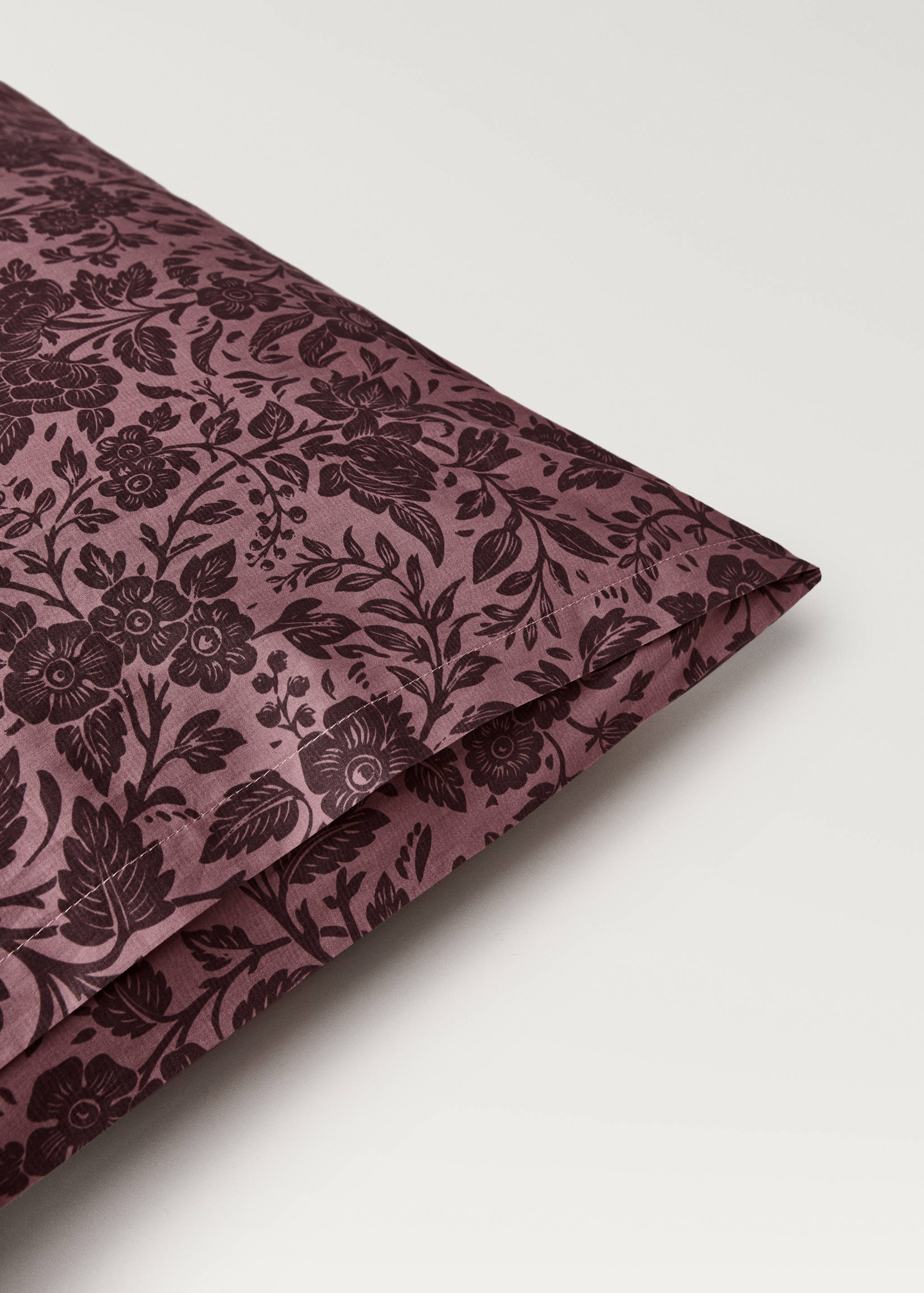 Two cotton percale two-tone floral-print pillowcases 50x75 cm - Details of the article 1