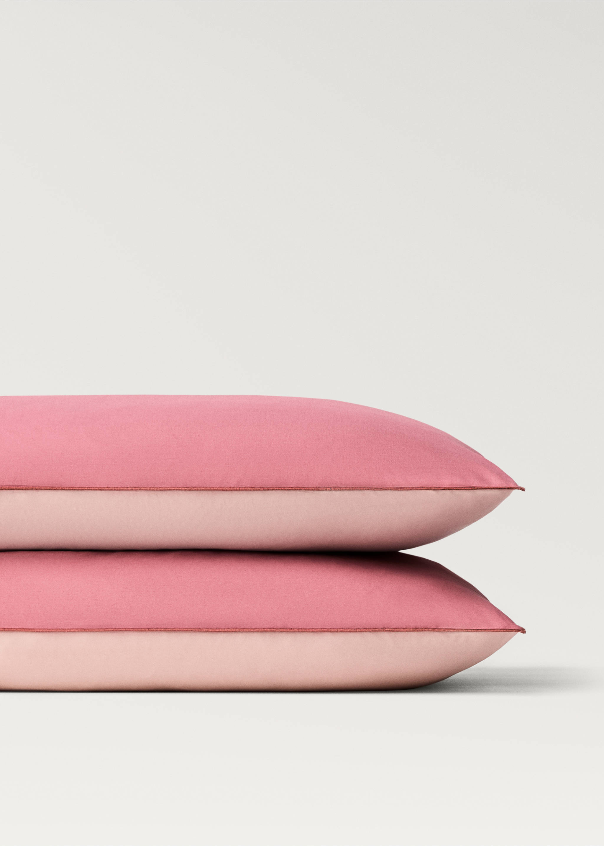 Two cotton percale reversible pillowcases 50x75 cm - Details of the article 2, Pink. Ref: 87012956-00.