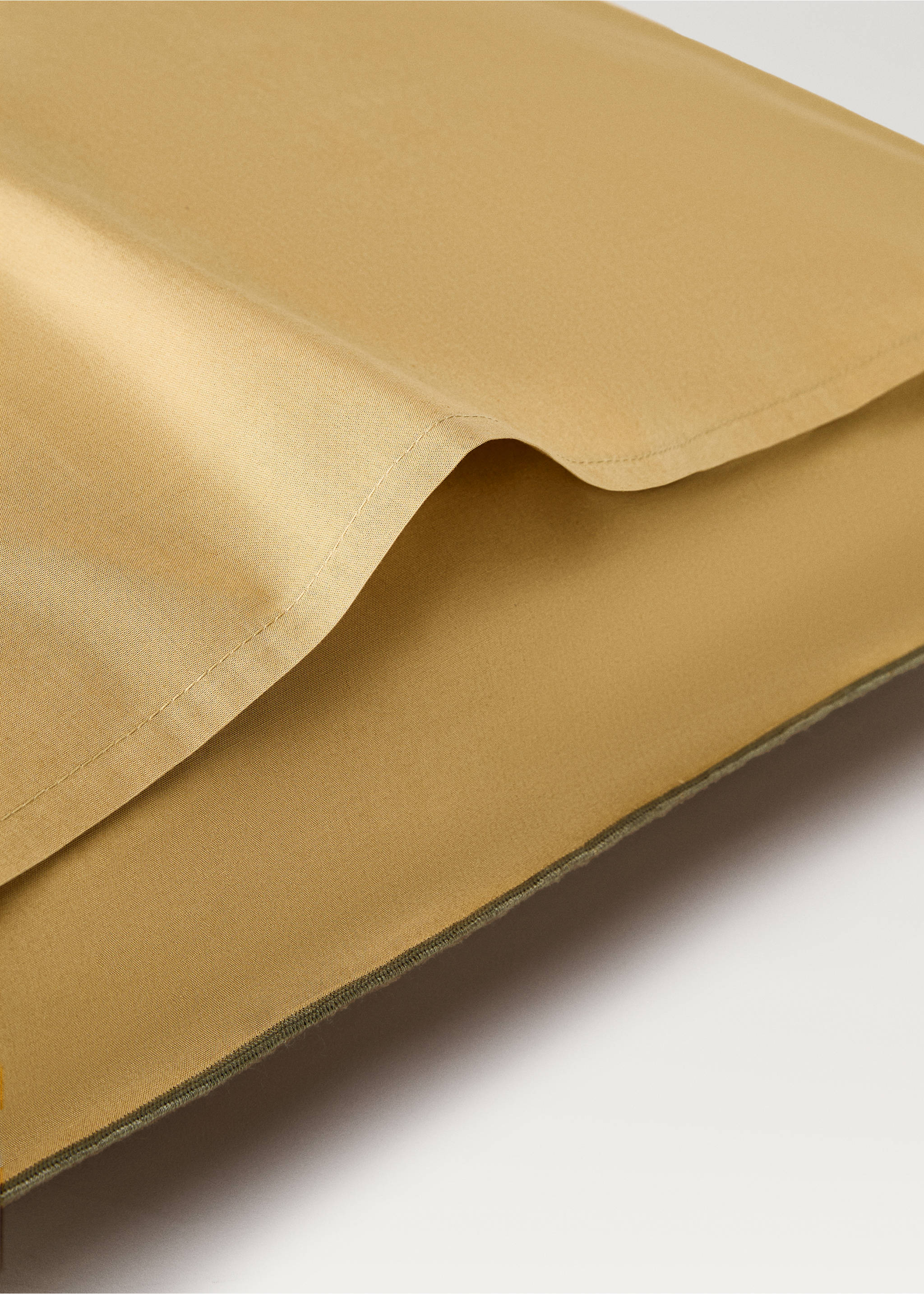 Two cotton percale reversible pillowcases 60x60 cm - Details of the article 3, Caramel. Ref: 87012957-00.