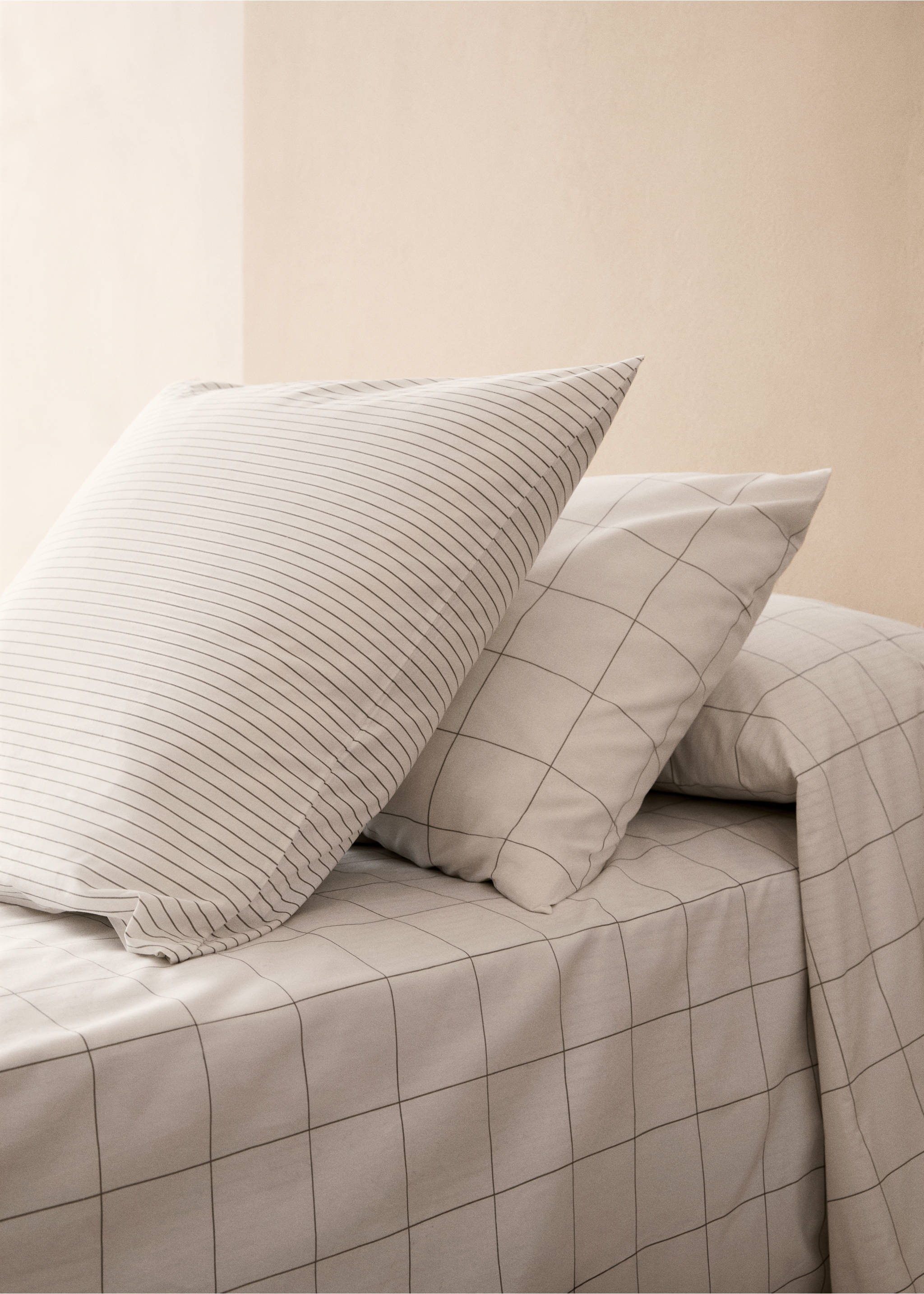 Two cotton percale two-tone check pillowcases 50x75 cm - General plane, Medium Brown. Ref: 87012981-00.
