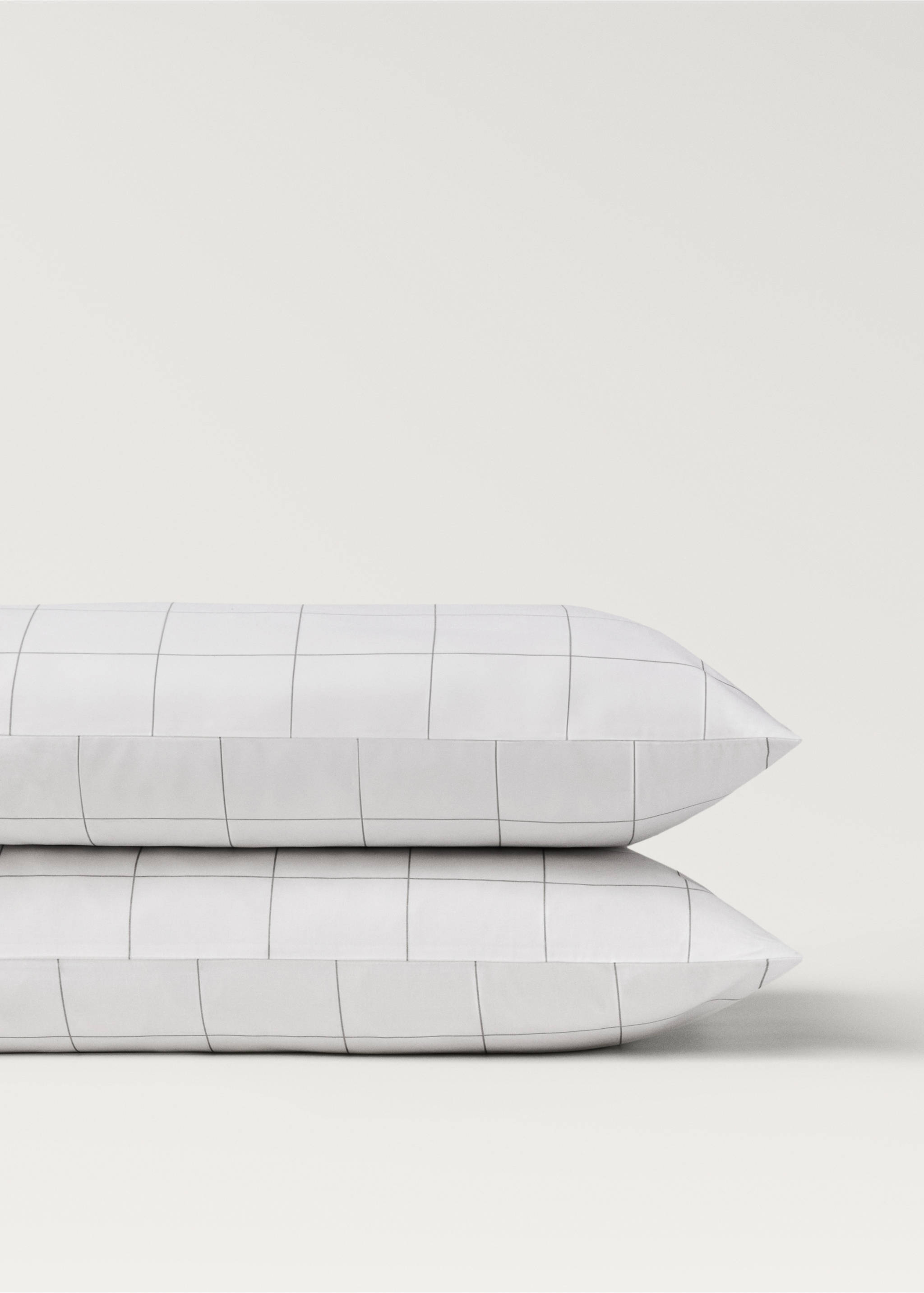 Two cotton percale two-tone check pillowcases 50x75 cm - Details of the article 3, Medium Brown. Ref: 87012981-00.