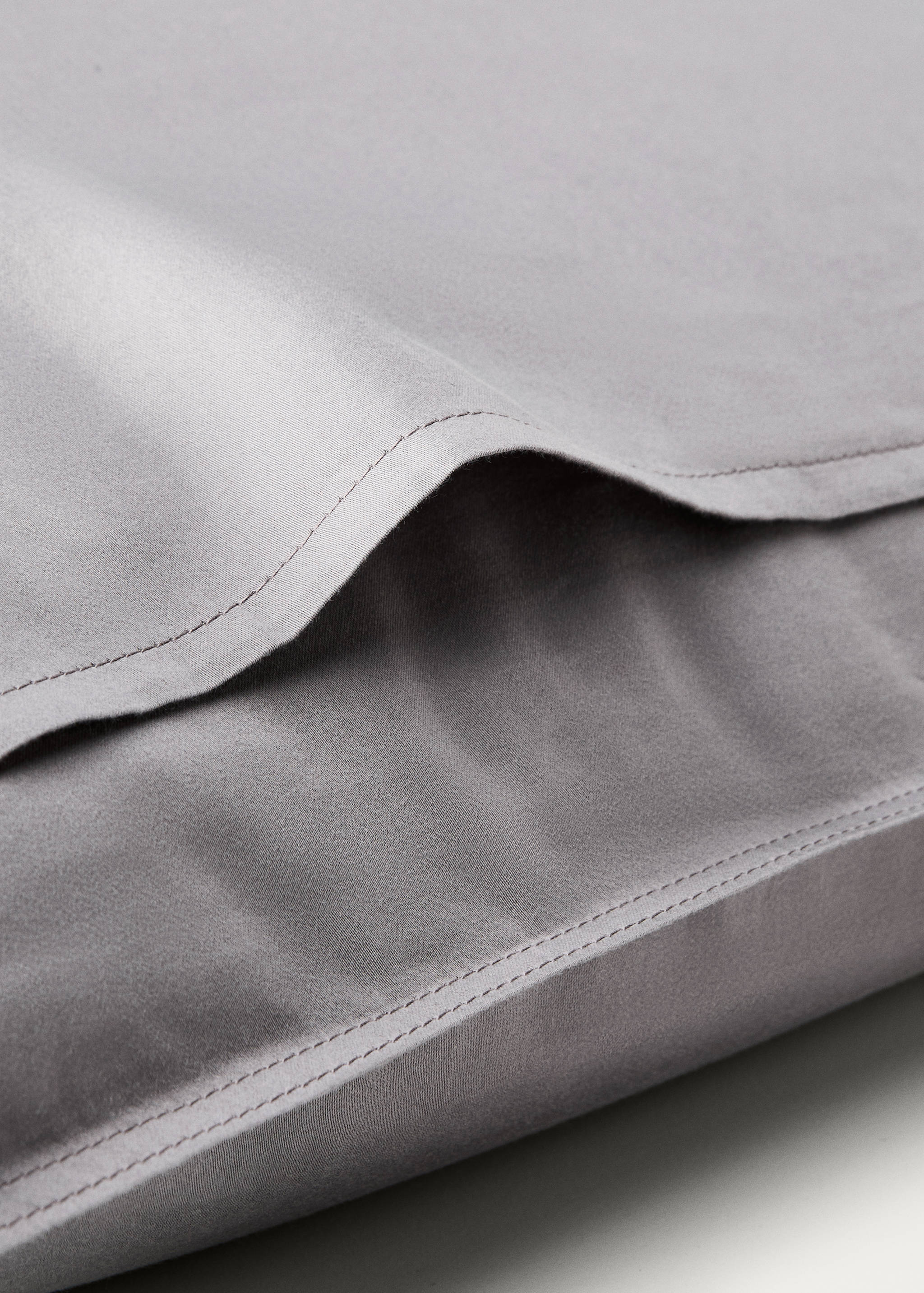 Two washed cotton satin pillowcases with double stitching 60x60 cm - Details of the article 3