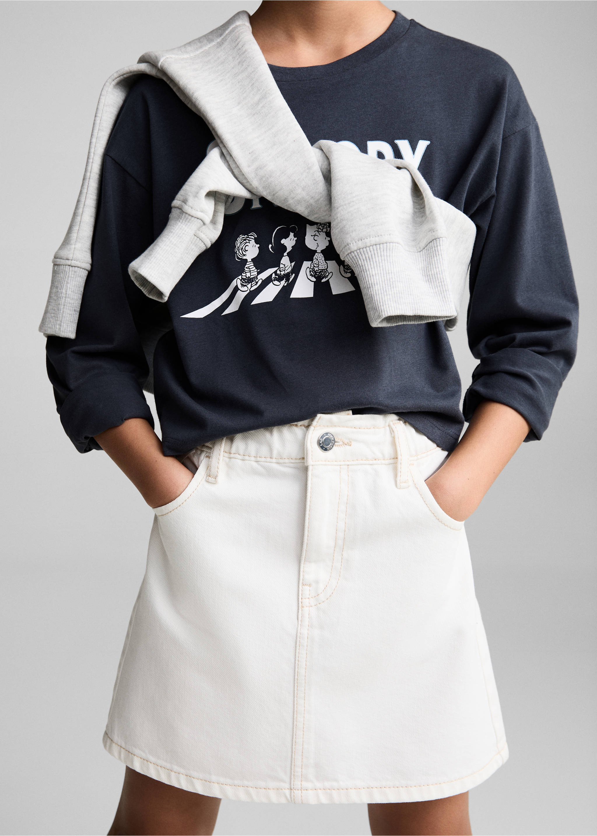 Denim mini-skirt - Details of the article 6, White. Ref: 87013271-00.