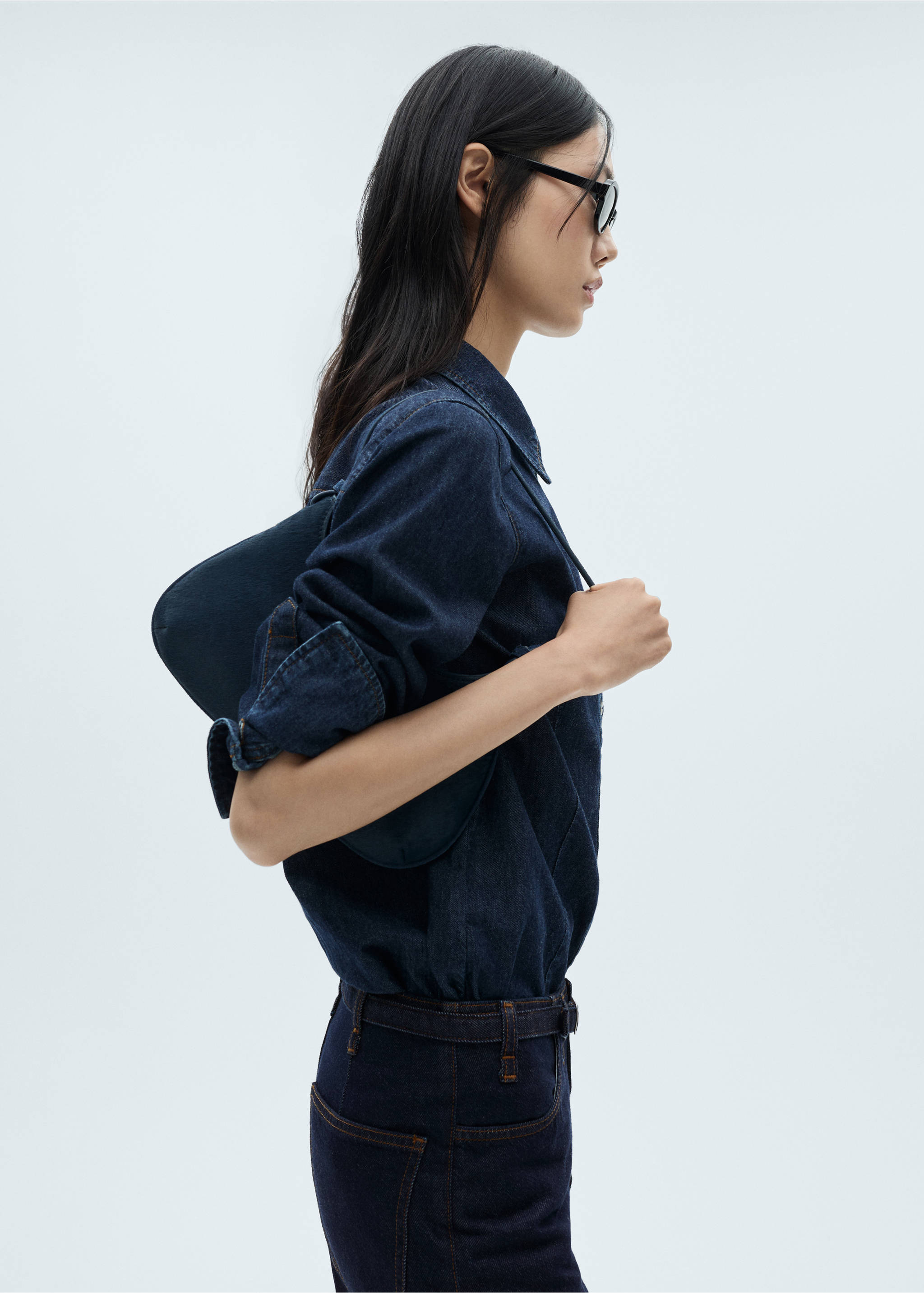 Wideleg-Rinse-Wash-Jeans mit Gürtel - Detail des Artikels 1, Blau. Ref: 87013282-00.