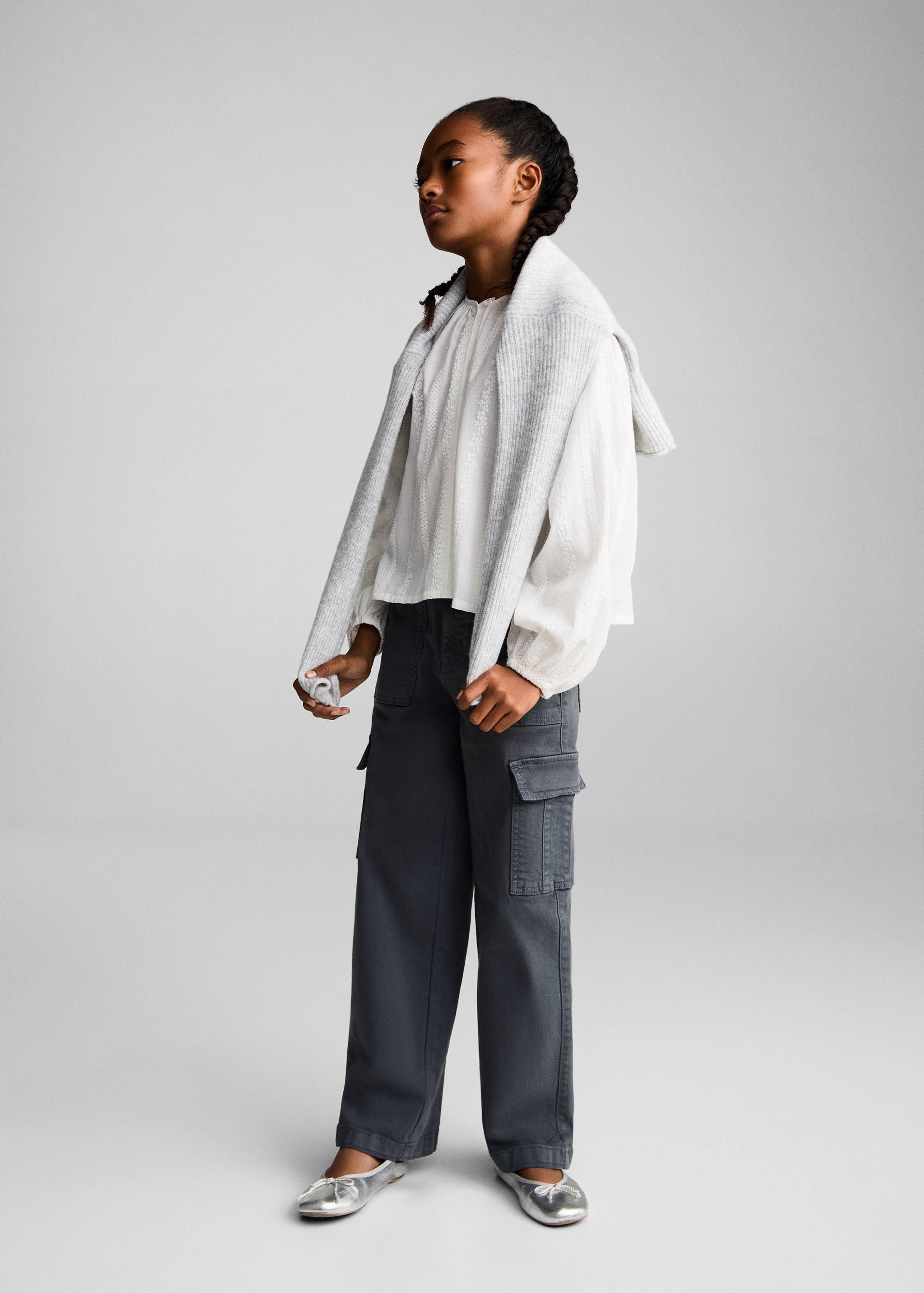 Cotton blouse with embroidered details - General plane