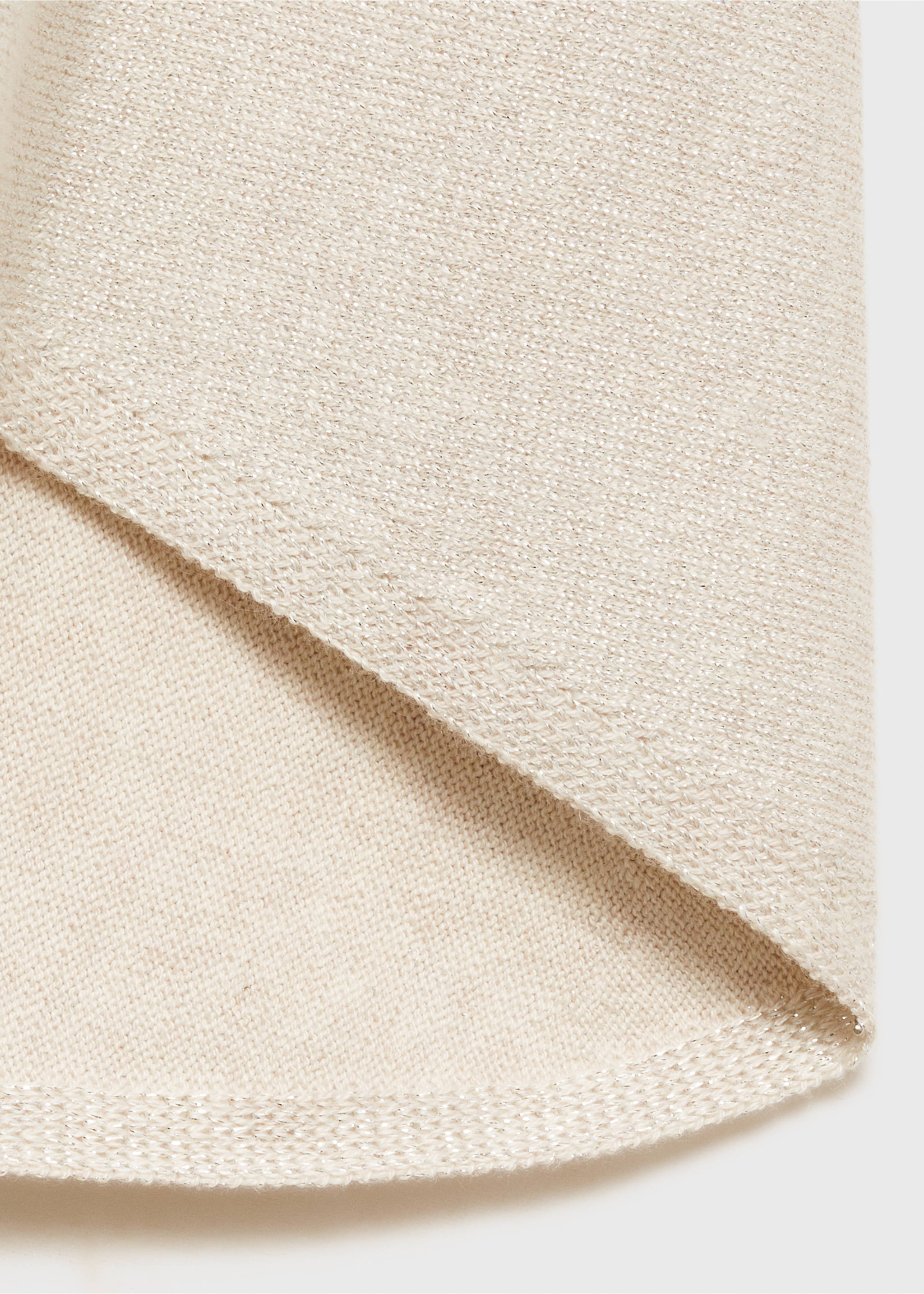 Lurex knitted cape - Details of the article 8, Ecru. Ref: 87013651-00.