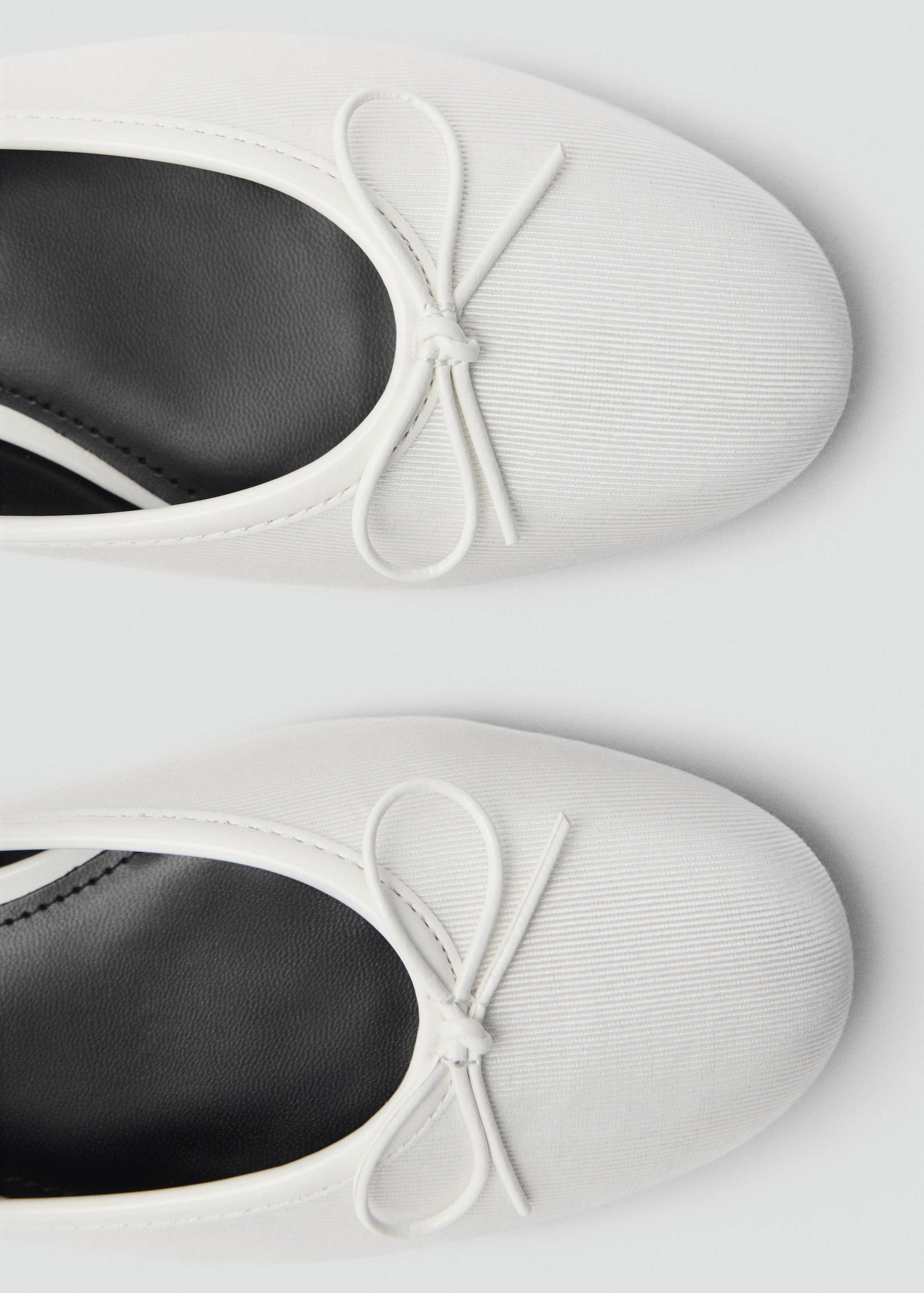 Ballerinas with strip and bow detail - Details of the article 1