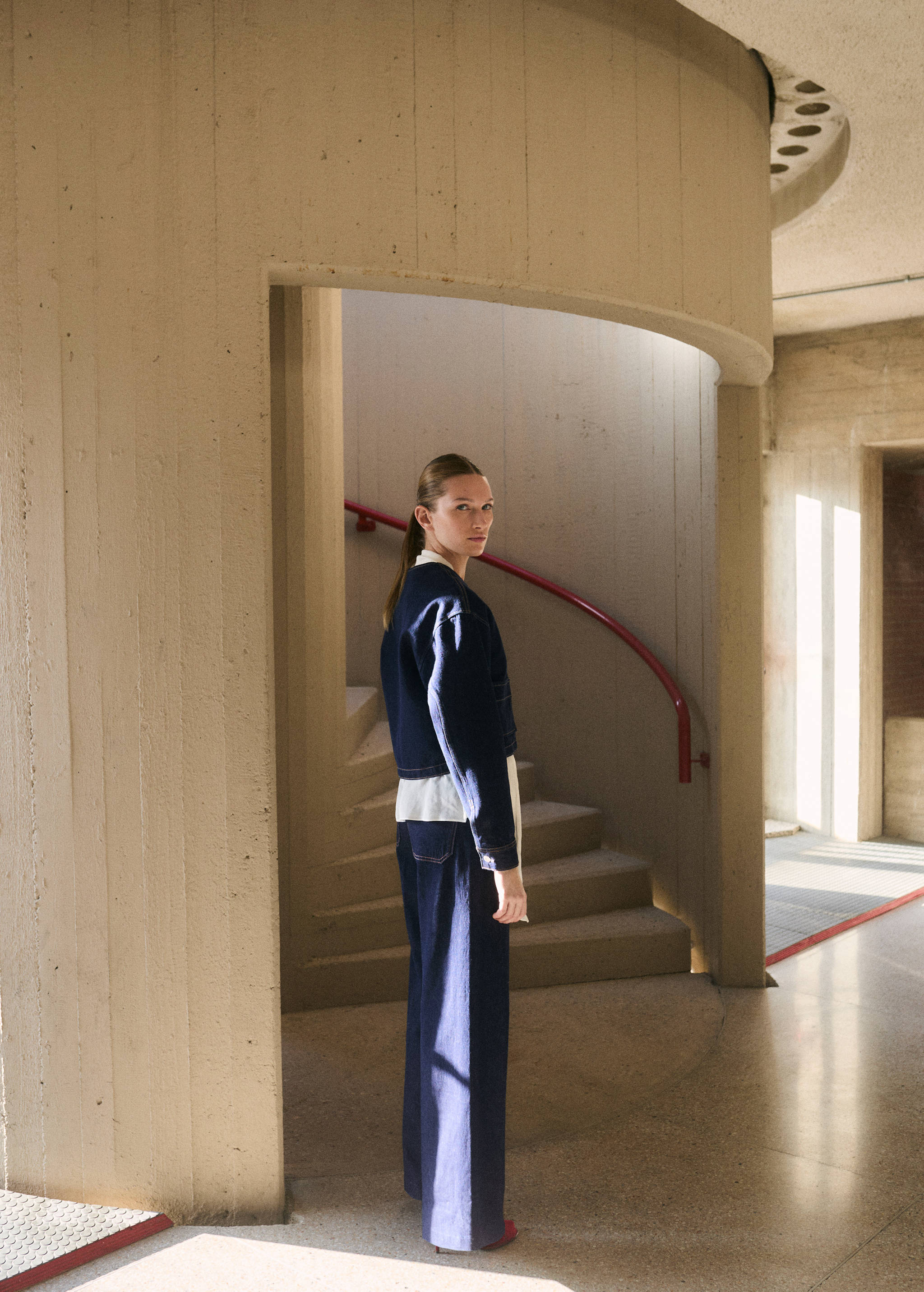 Wide leg jeans with pockets rinse wash - Reverse of the article