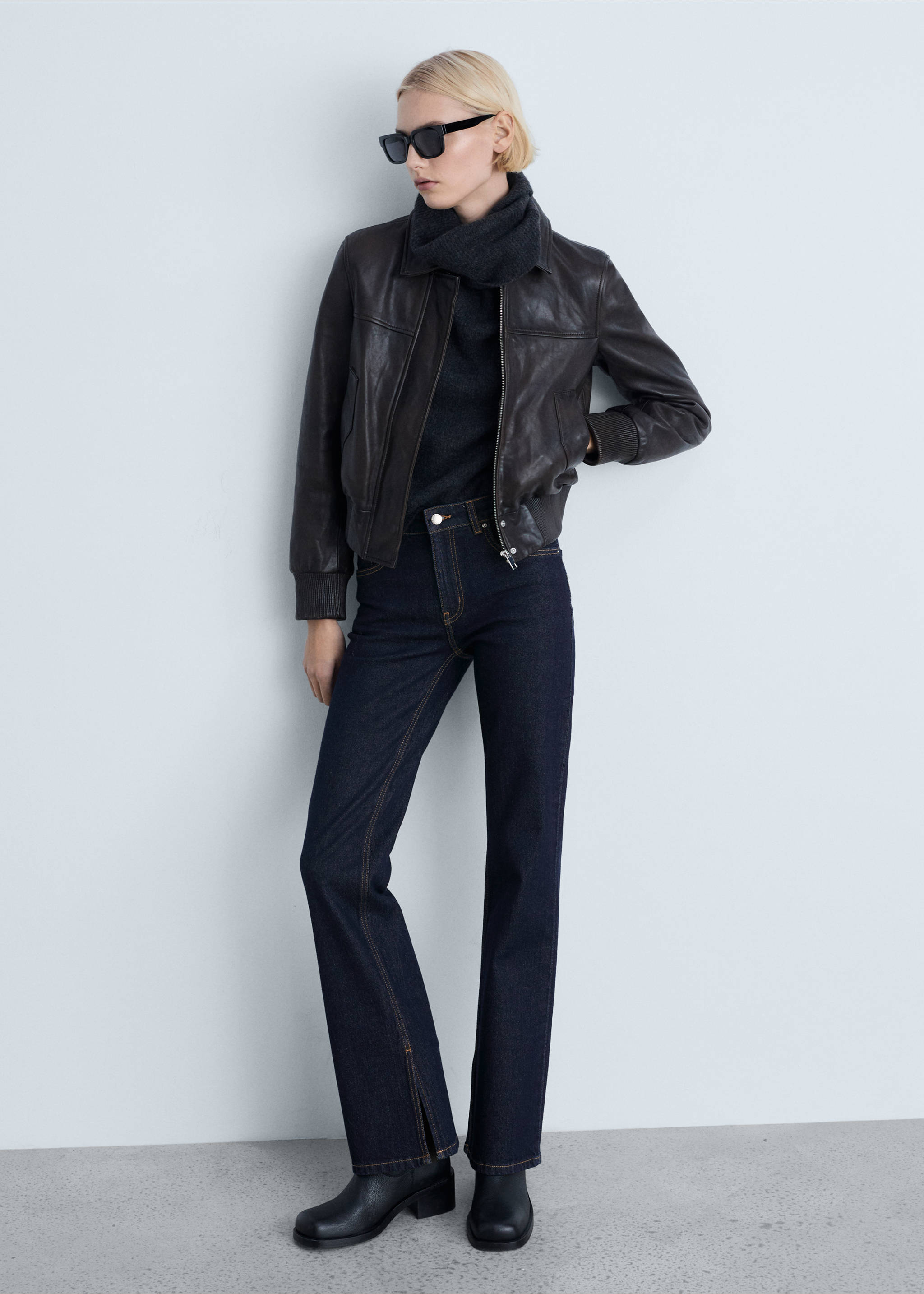 Rinse-wash flared jeans with openings - General plane, Open Blue. Ref: 87014078-00.