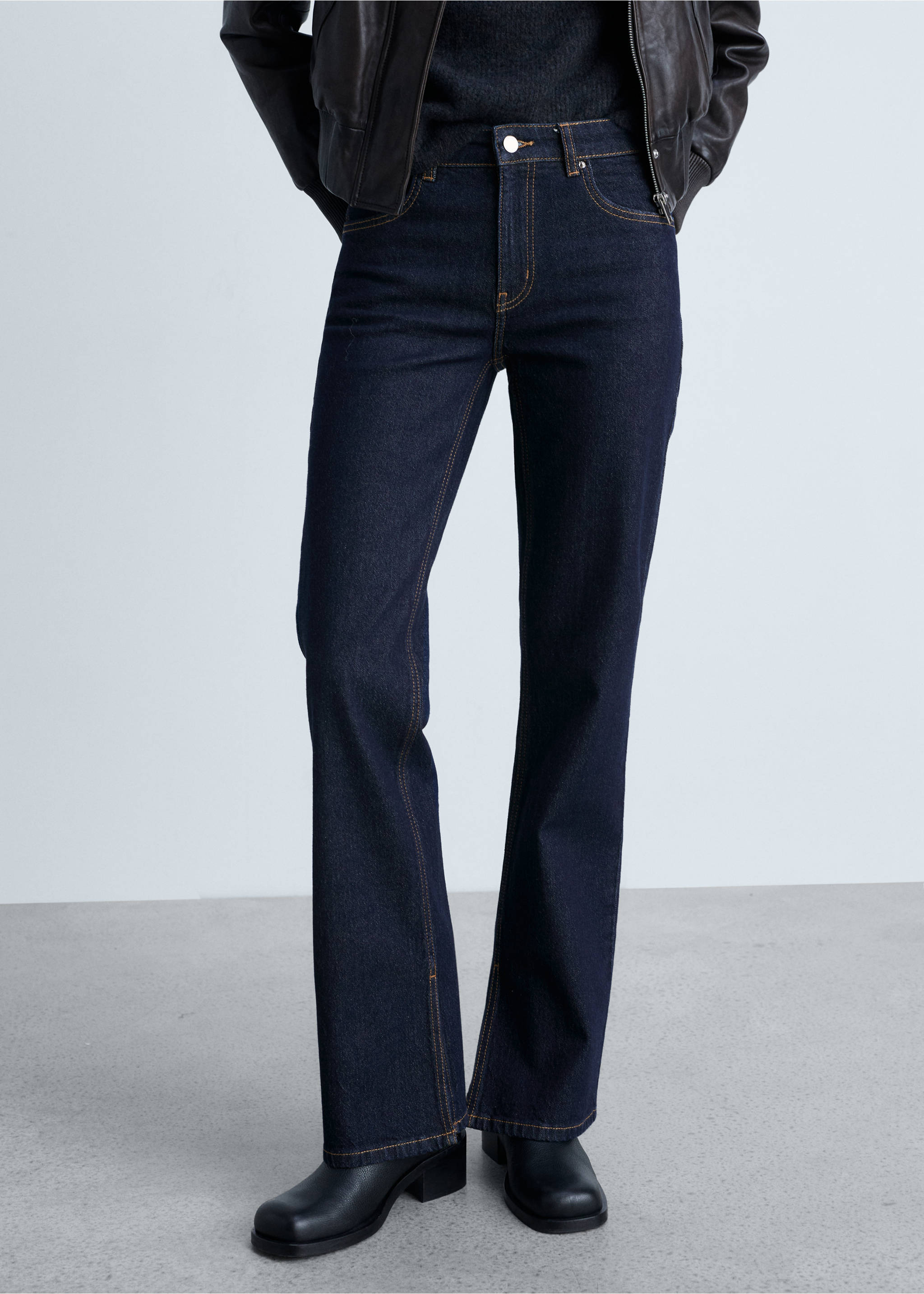 Rinse-wash flared jeans with openings - Medium plane, Open Blue. Ref: 87014078-00.