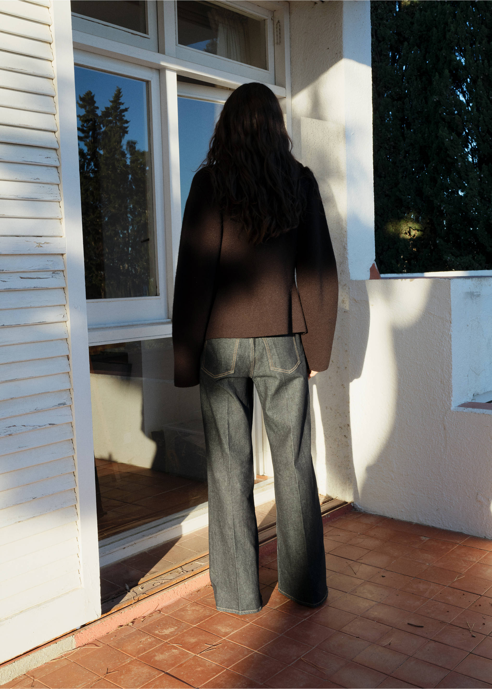 High-rise wide leg rinse-wash jeans - Reverse of the article, Open Blue. Ref: 87014079-00.