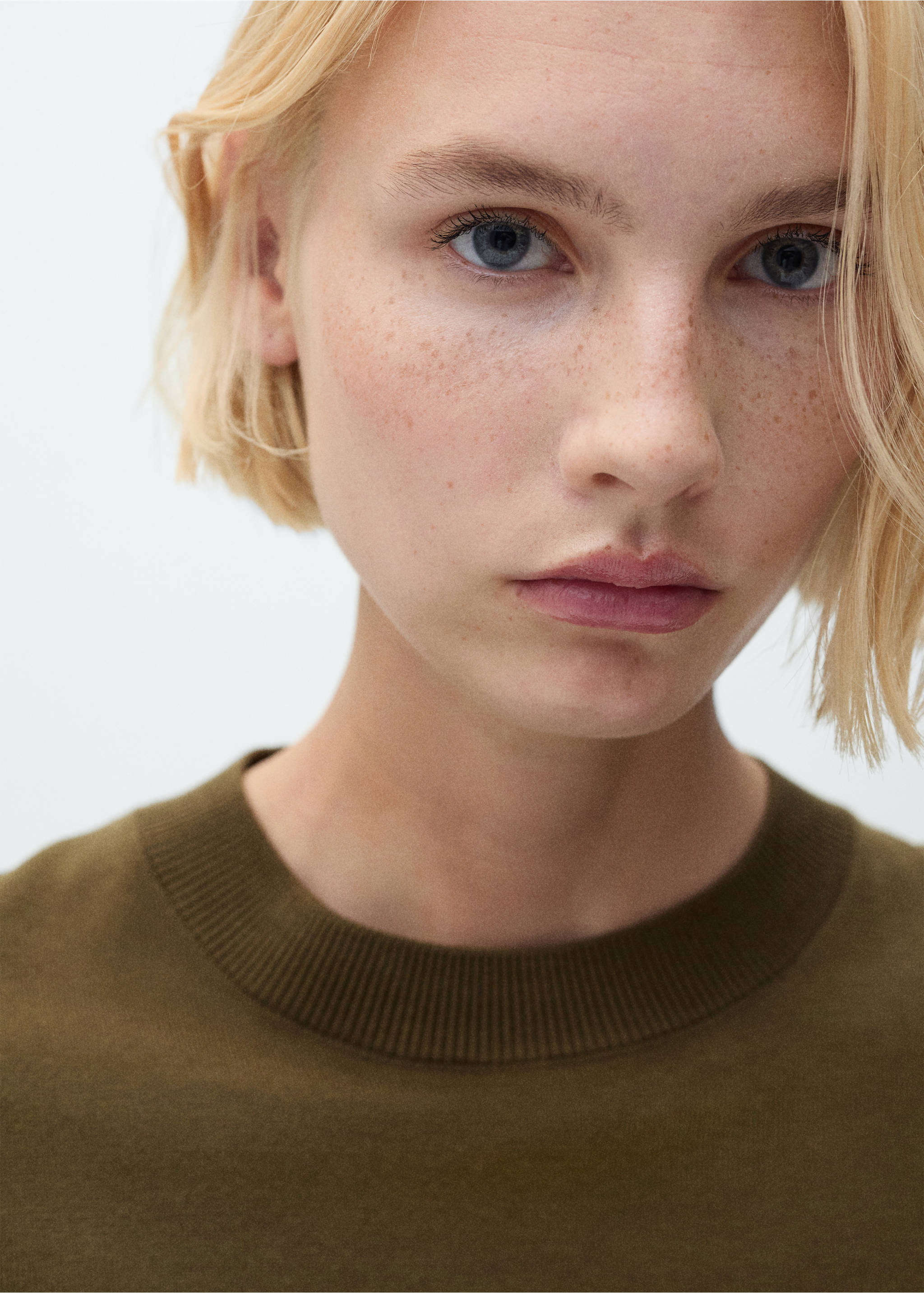 Silk-blend knitted sweater - Details of the article 1, Khaki. Ref: 87014081-00.