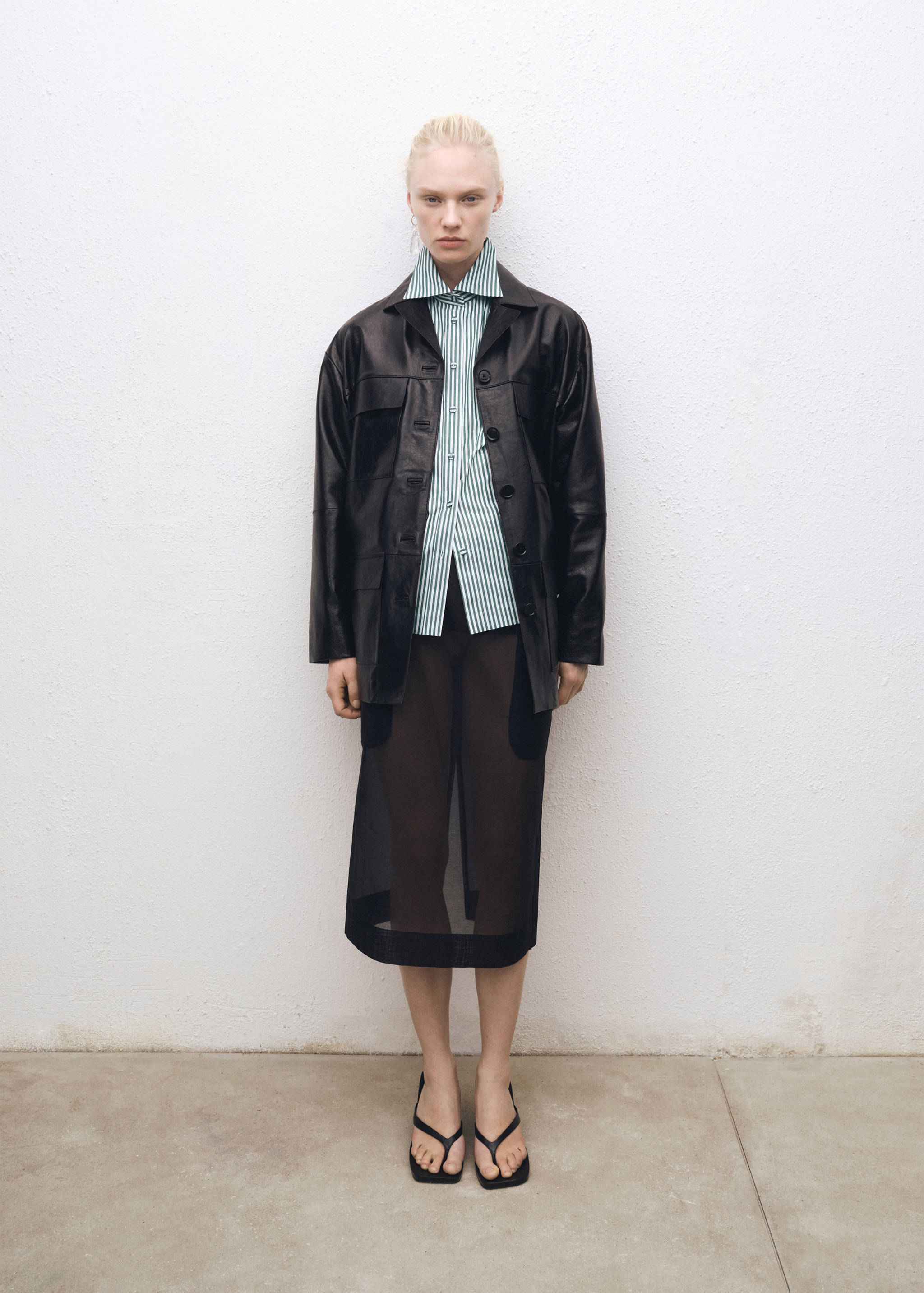 Short-sleeved striped cotton shirt - General plane