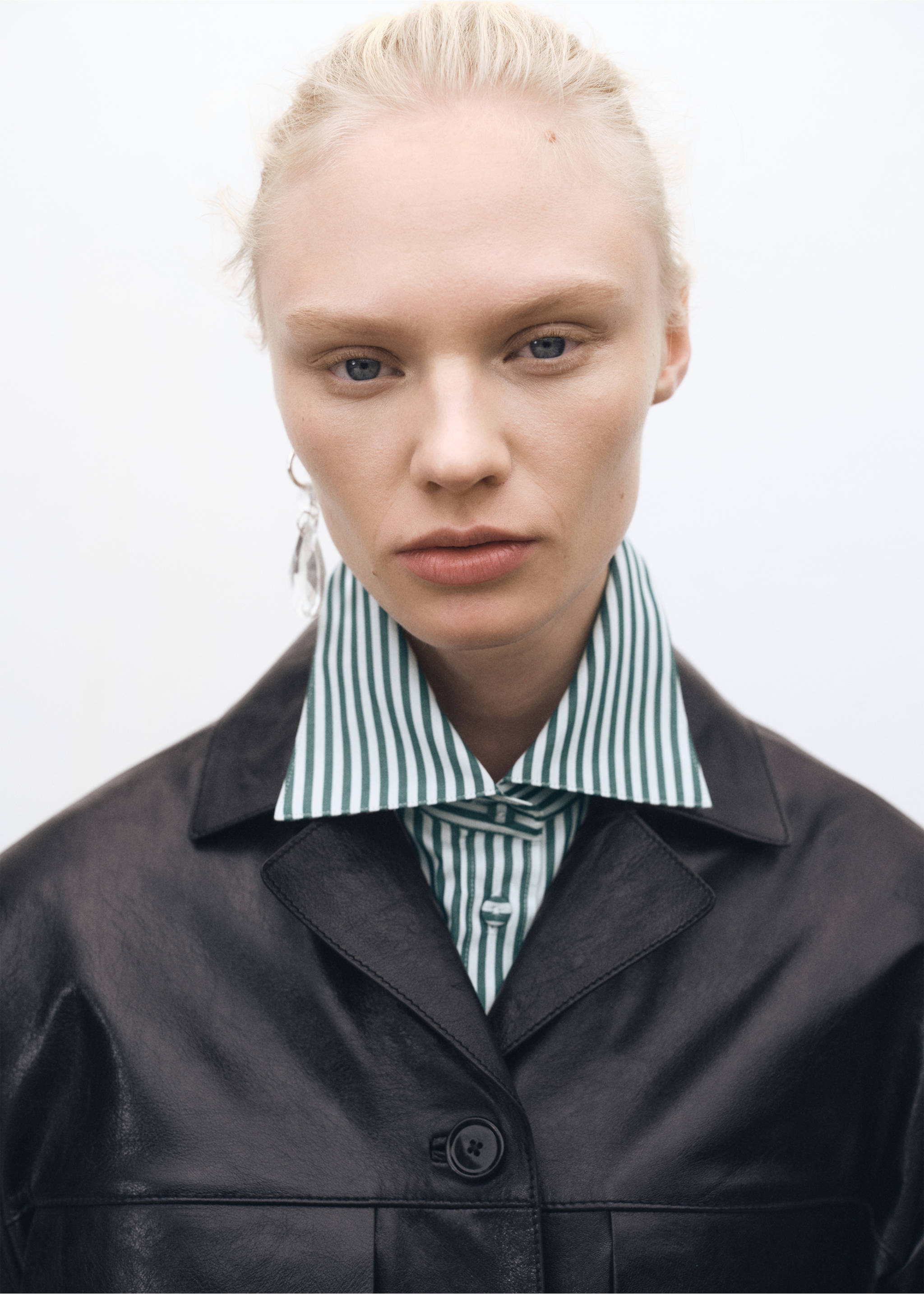 Chemise rayures manches courtes coton - Détail de l'article 2, Vert forêt. Ref: 87014084-00.