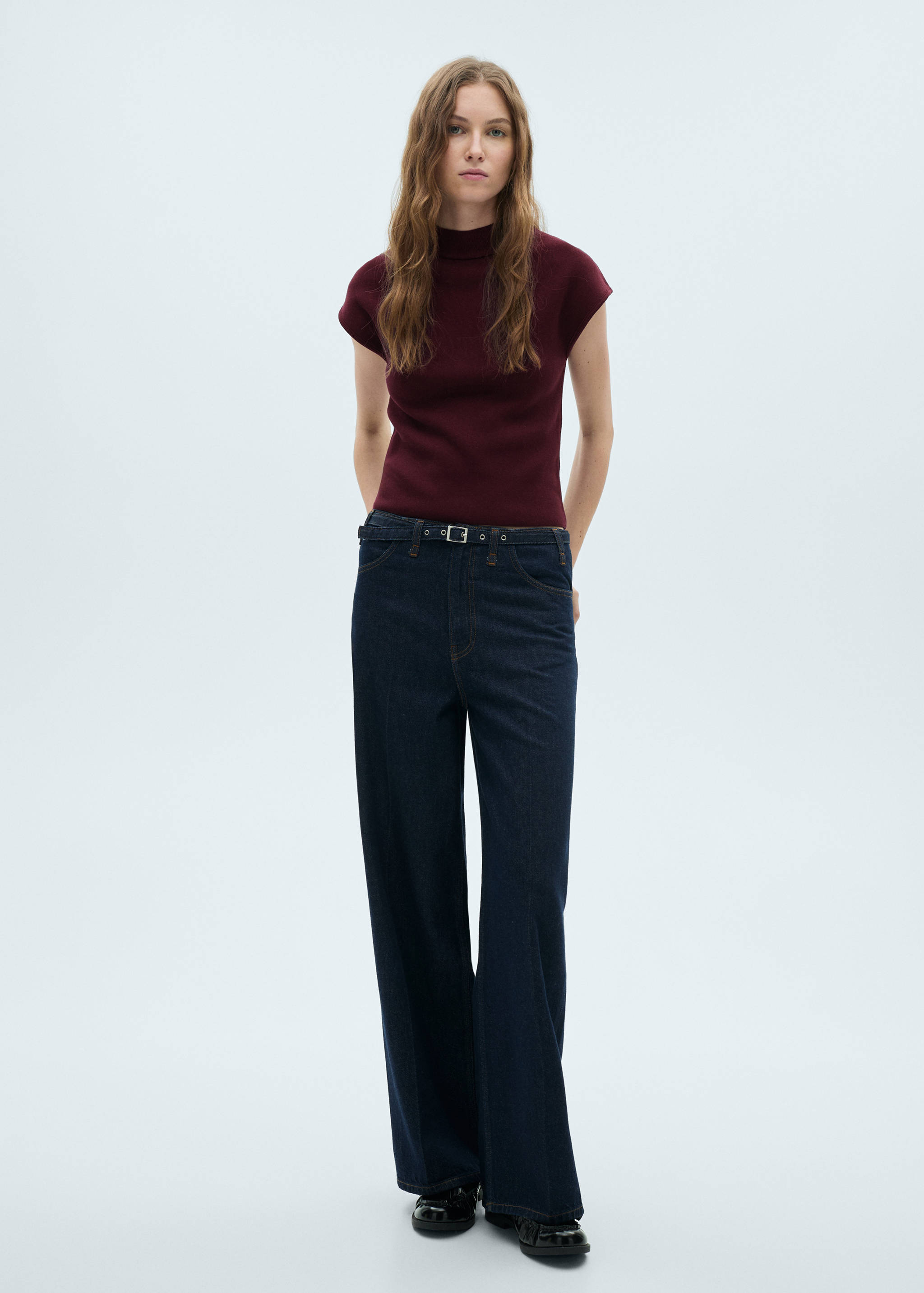 Short-sleeved fine-knit sweater - General plane