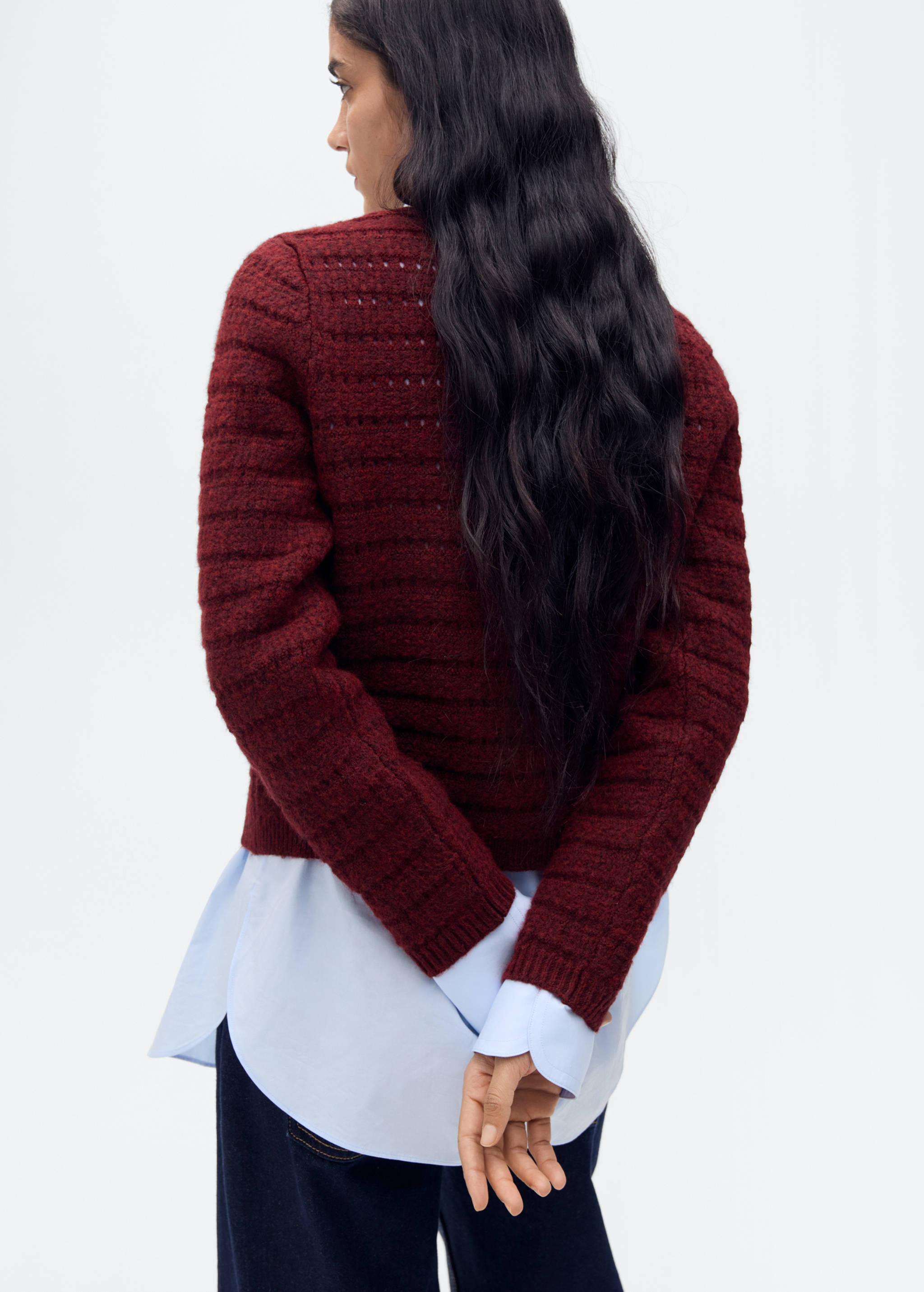 Dzianinowy kardigan z ażurowymi detalami - Tylna strona artykułu