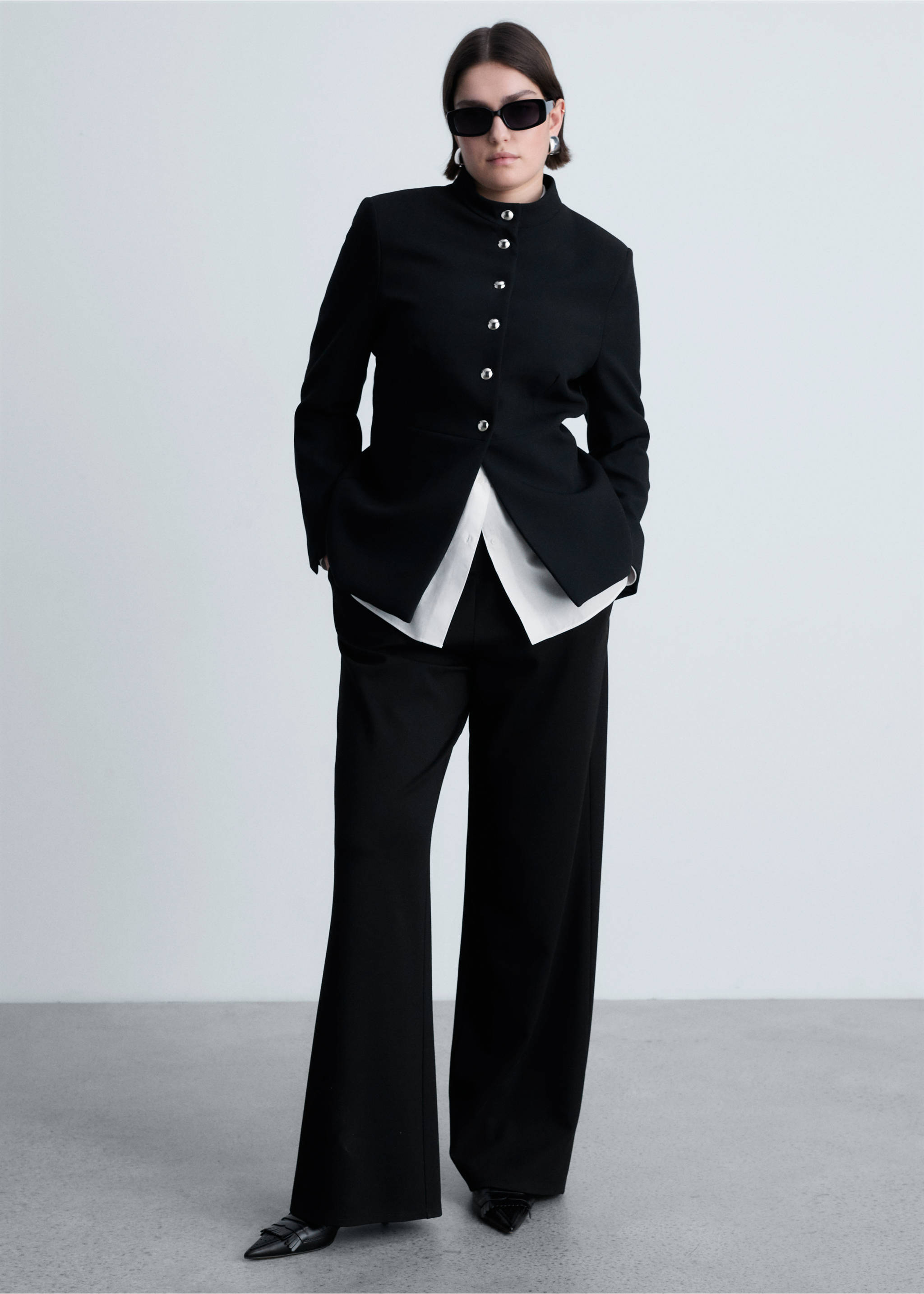 Jacket with jewel-button strip collar - Details of the article 3, Black. Ref: 87014096-00.