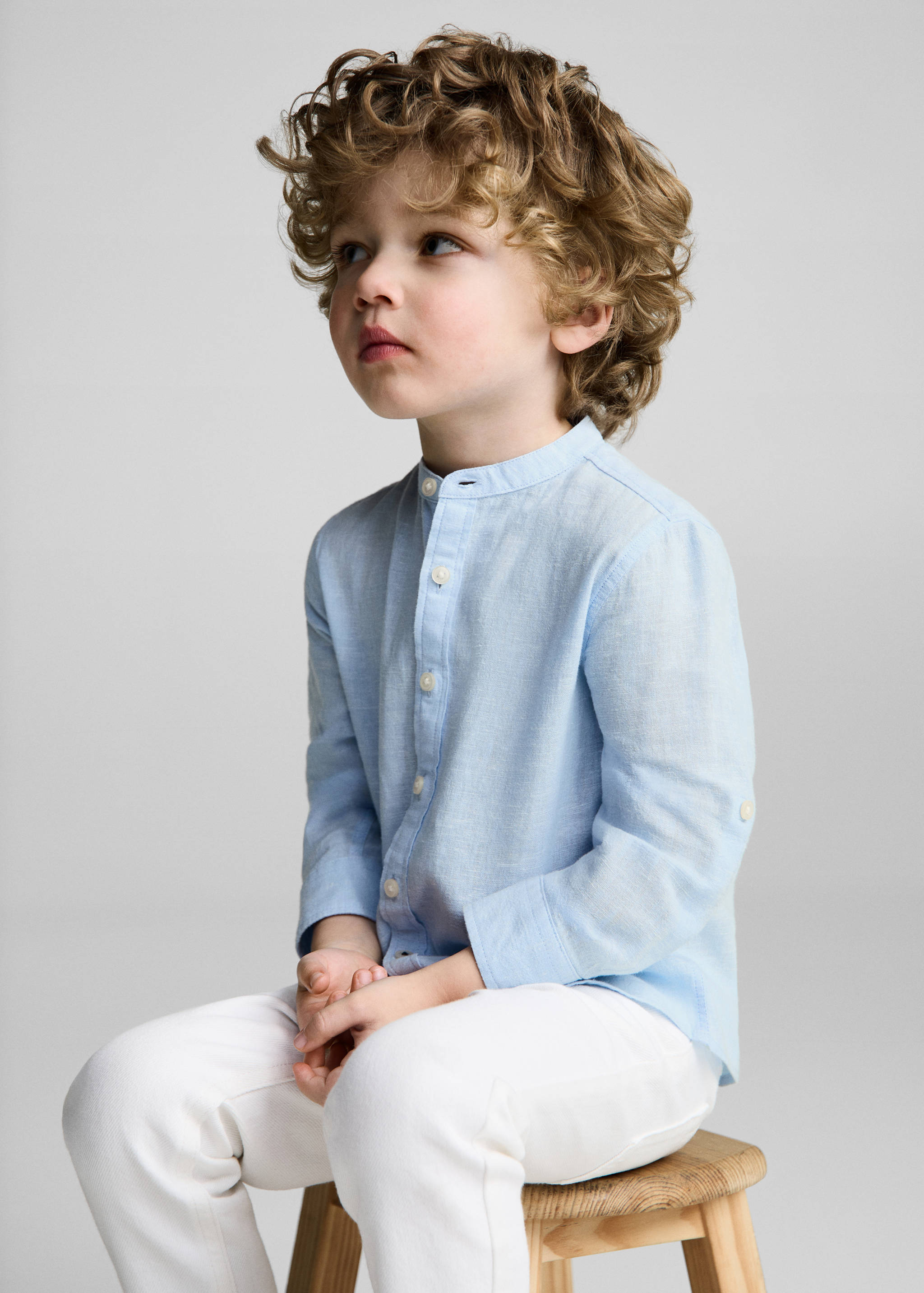 Stehkragenhemd aus Leinen - Detail des Artikels 2