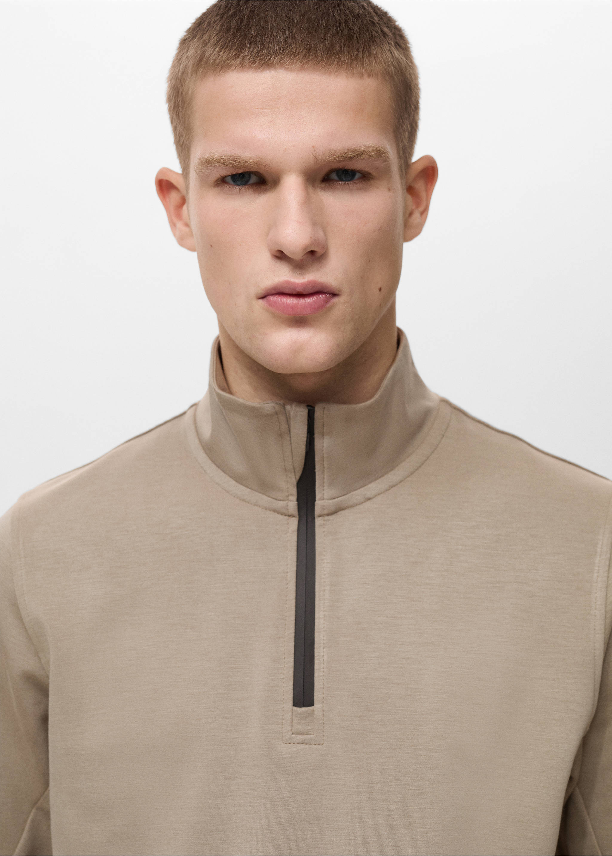 COOLMAX® zip-up sweatshirt - Details of the article 1, Sand. Ref: 87014407-00.