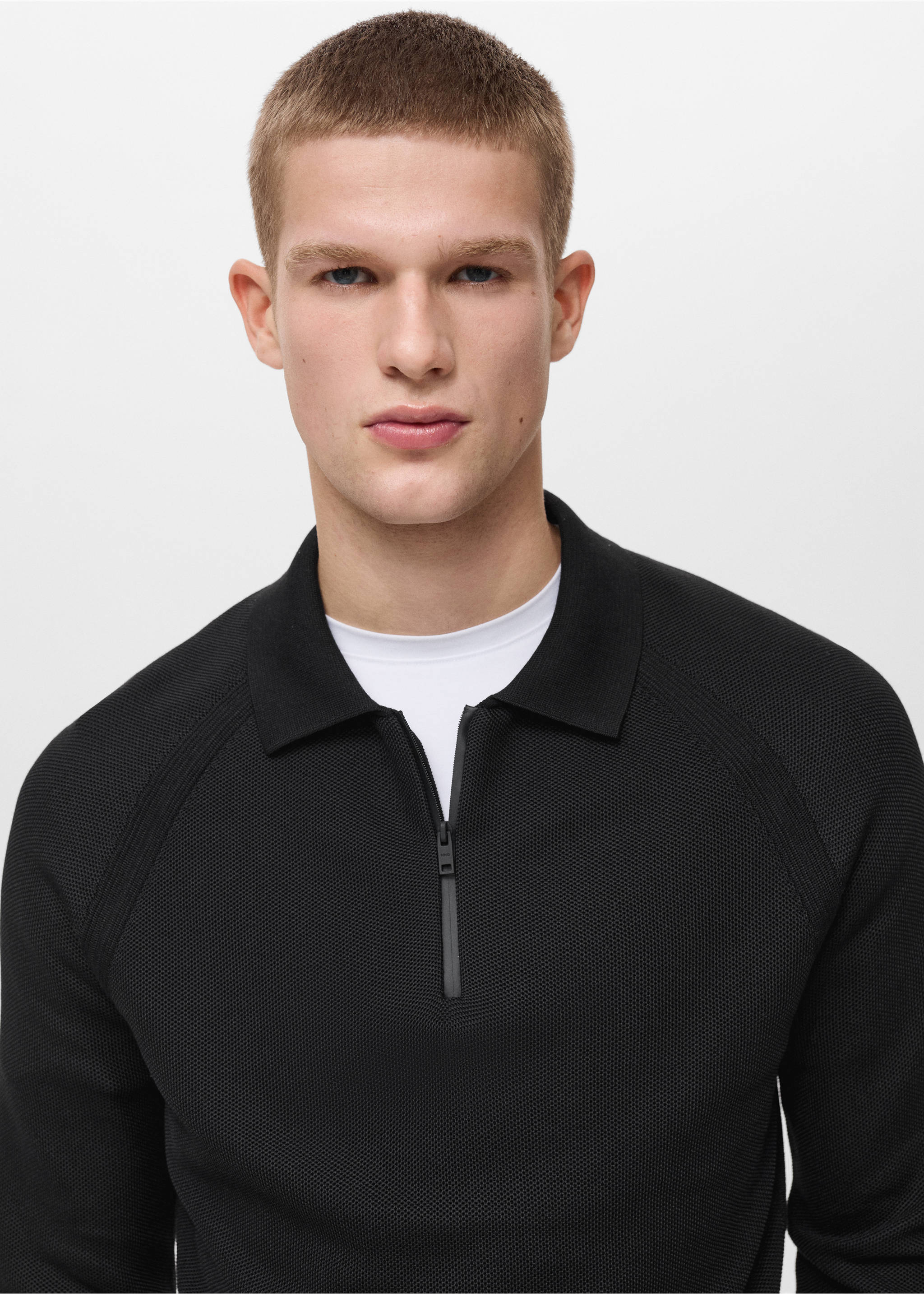 Polo shirt with COOLMAX® technology structure - Details of the article 1, Black. Ref: 87014413-00.