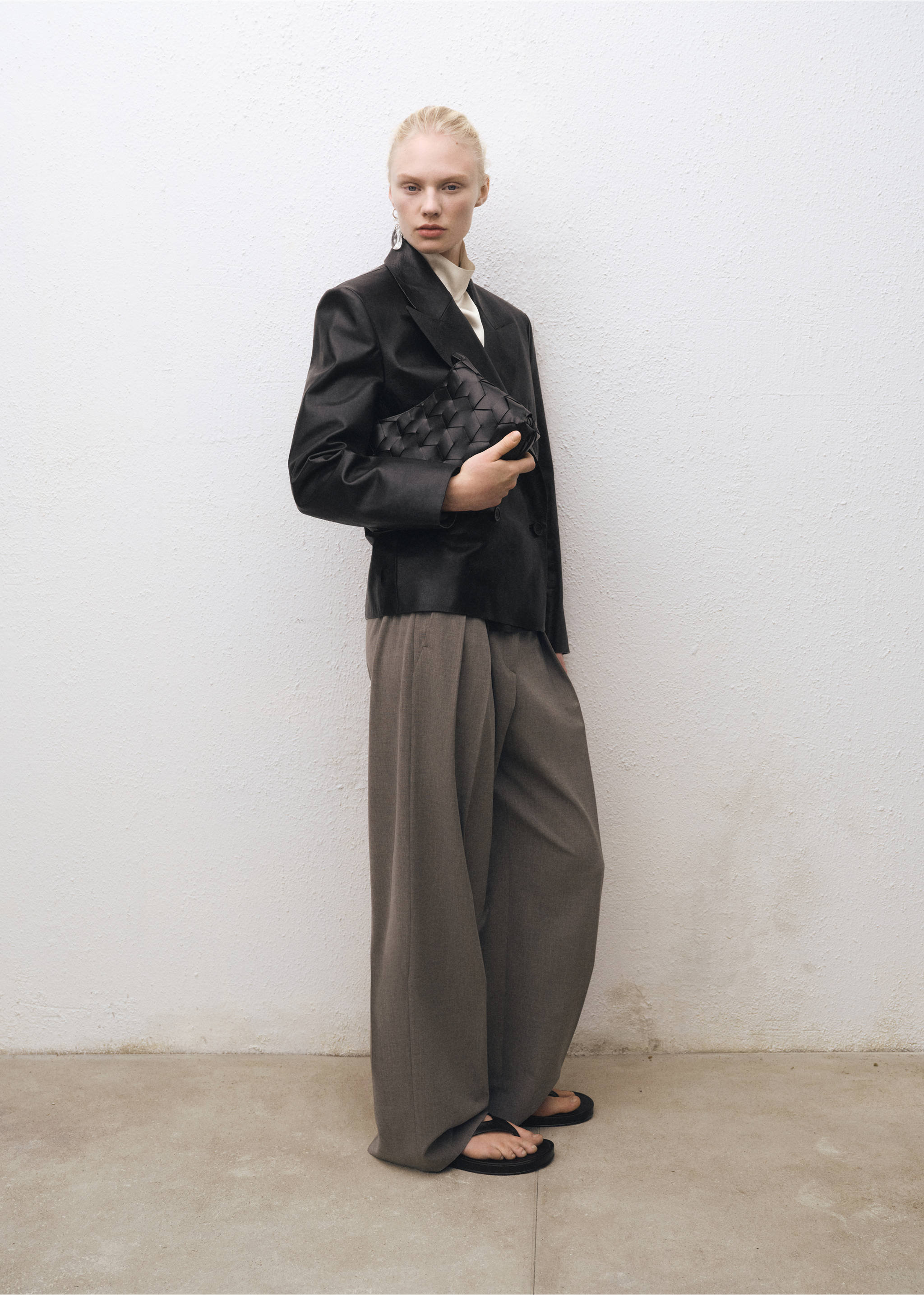 Sacou din piele cu două rânduri de nasturi - Plan general, Negru. Ref: 87014419-00.